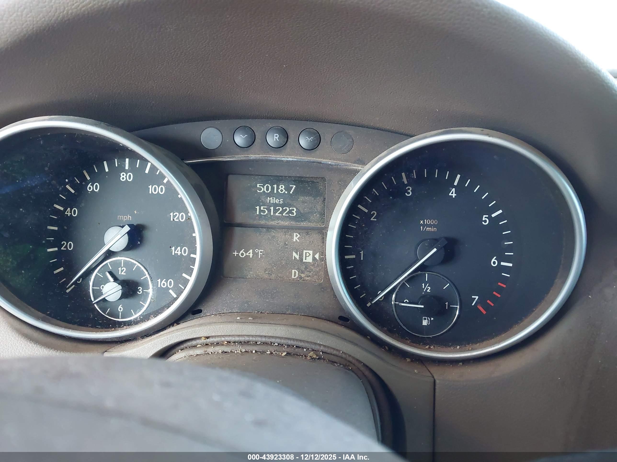 MERCEDES-BENZ ML image 7