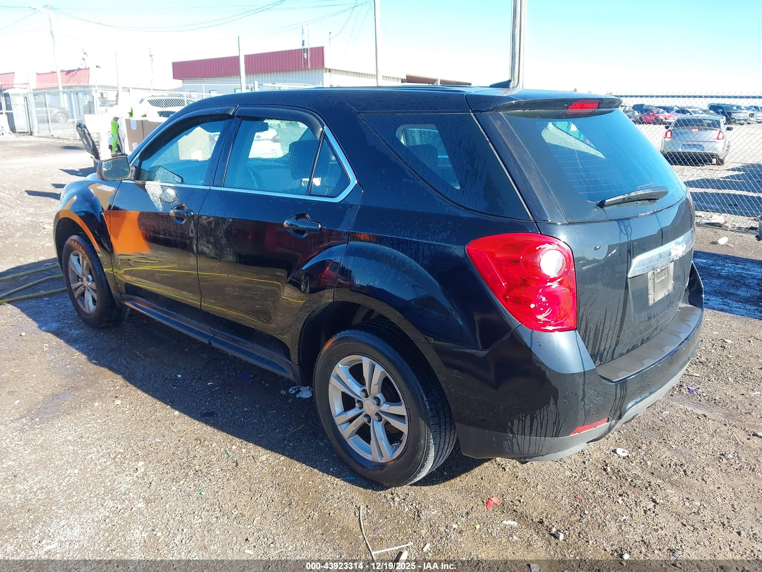 CHEVROLET EQUINOX image 3