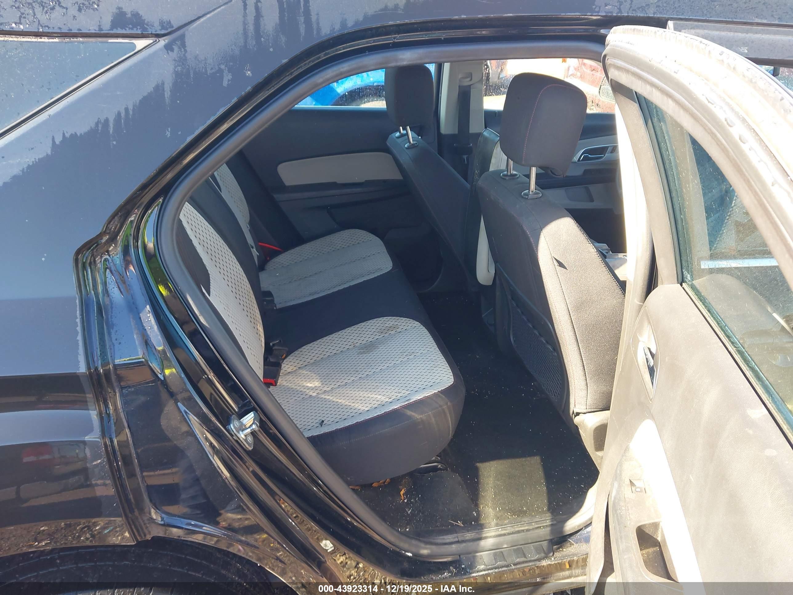CHEVROLET EQUINOX image 8