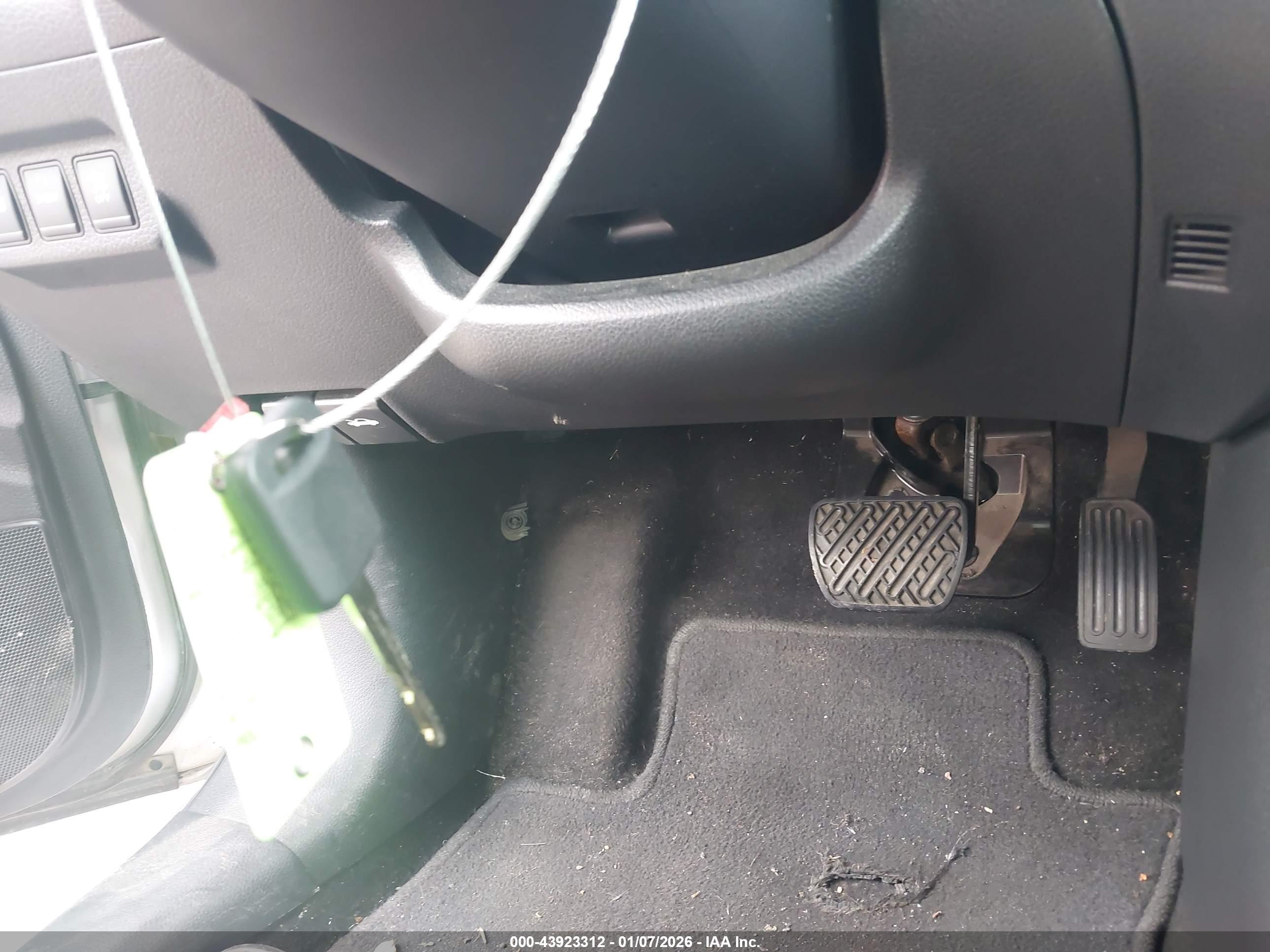 NISSAN SENTRA image 11