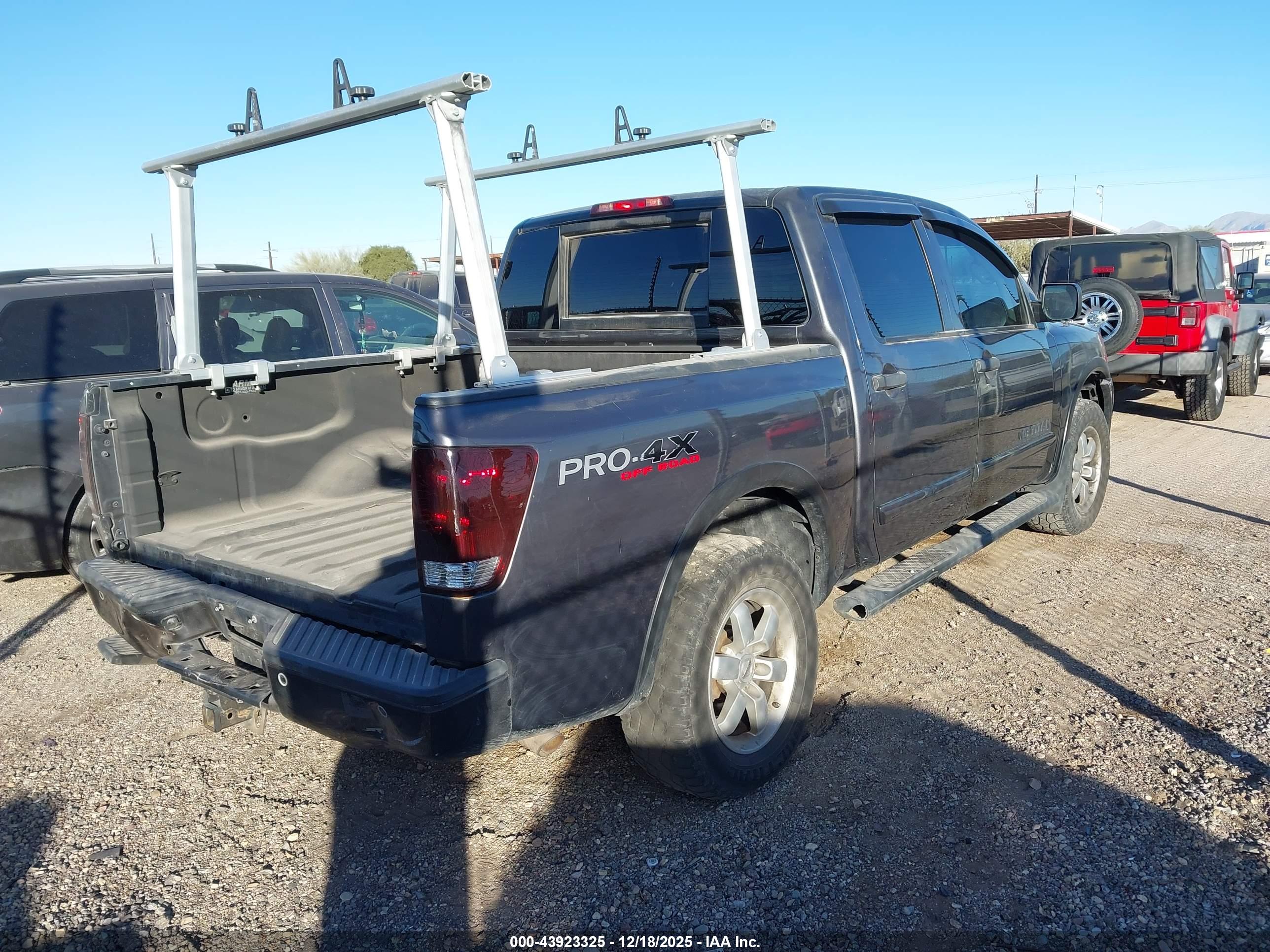 NISSAN TITAN image 4