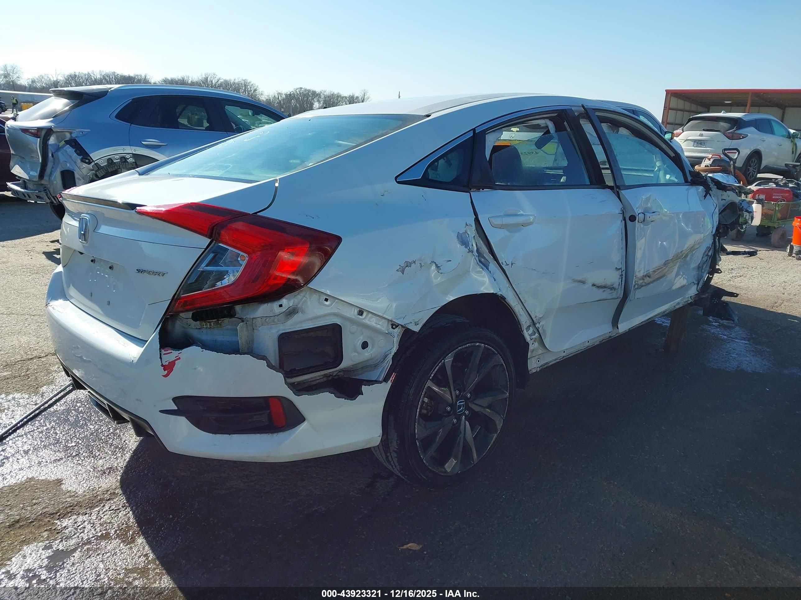HONDA CIVIC image 4