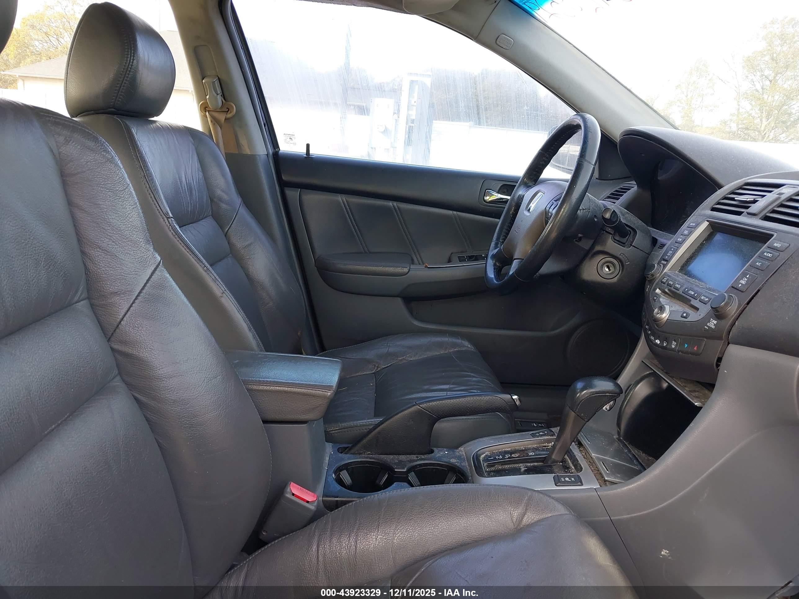 HONDA ACCORD image 5