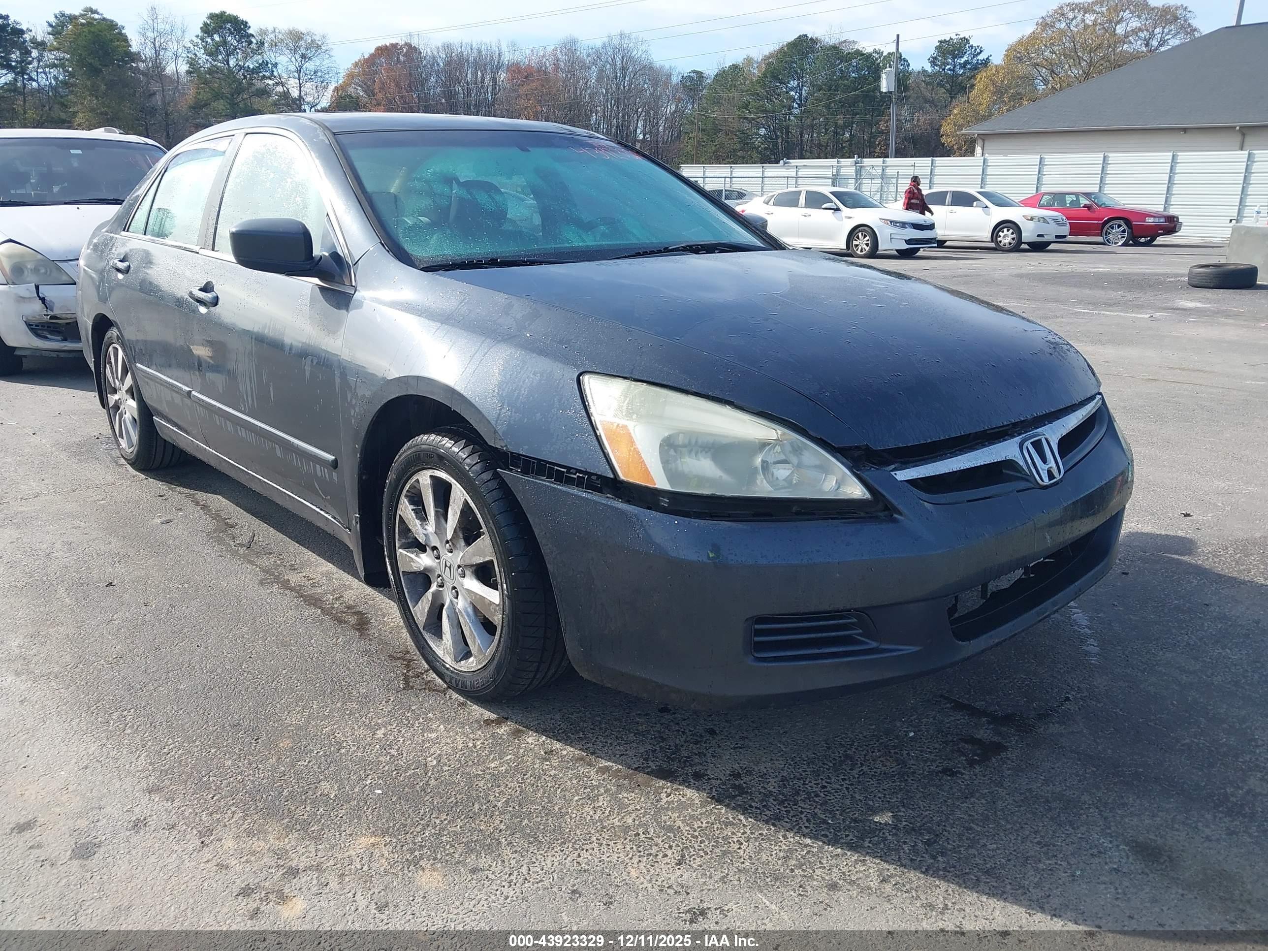 HONDA ACCORD image 6