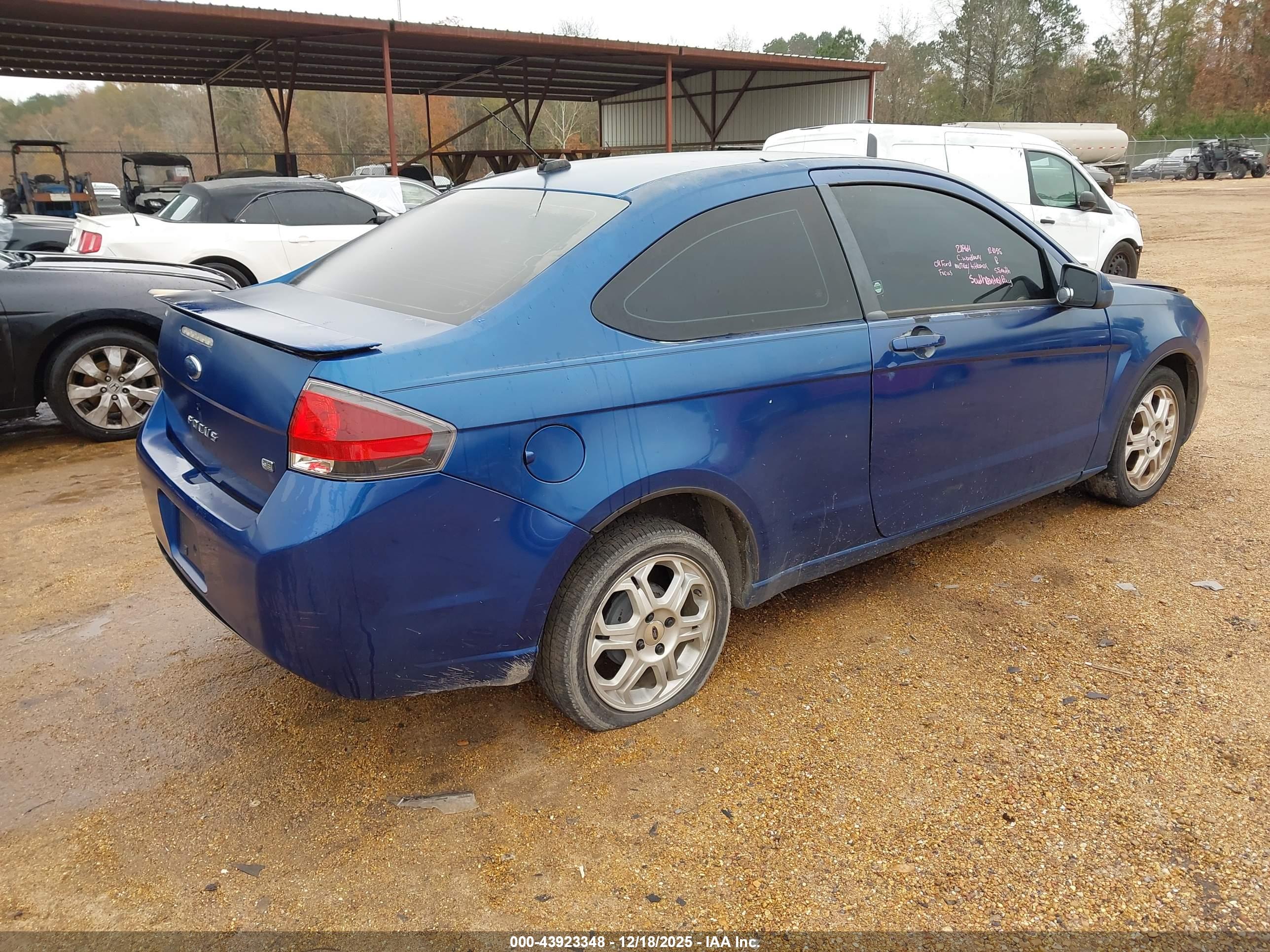 FORD FOCUS image 4