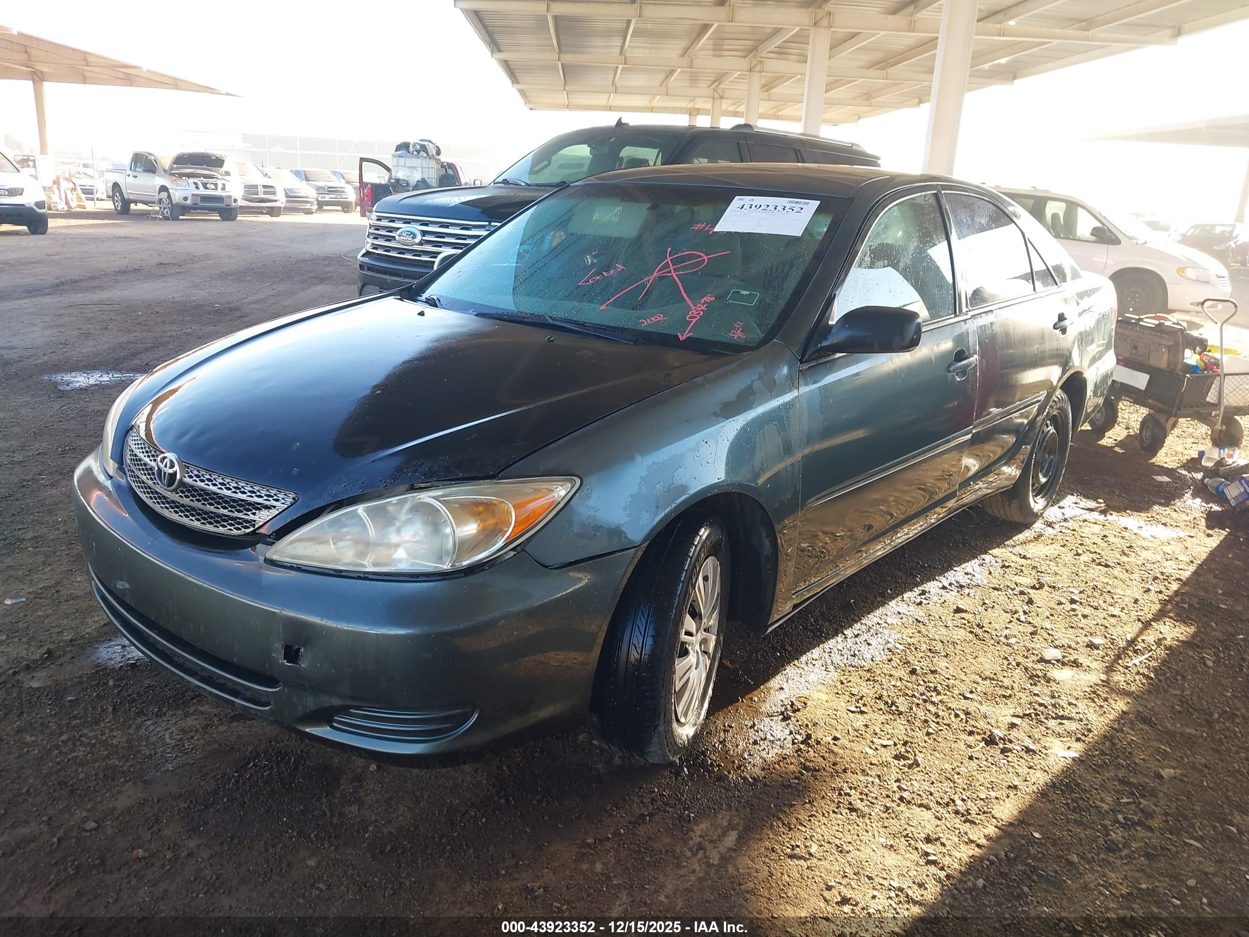 TOYOTA CAMRY image 2