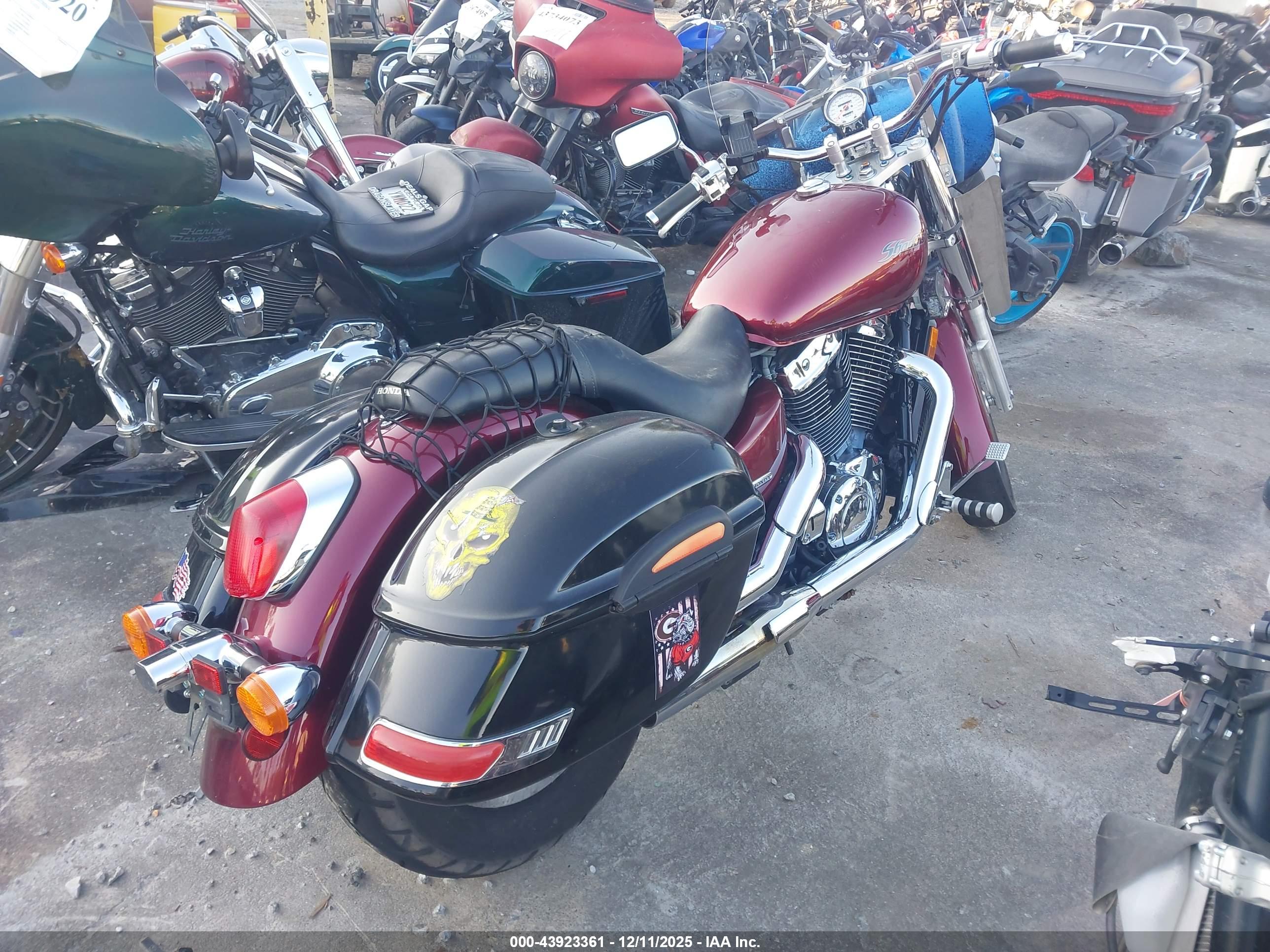HONDA VT1100 image 4