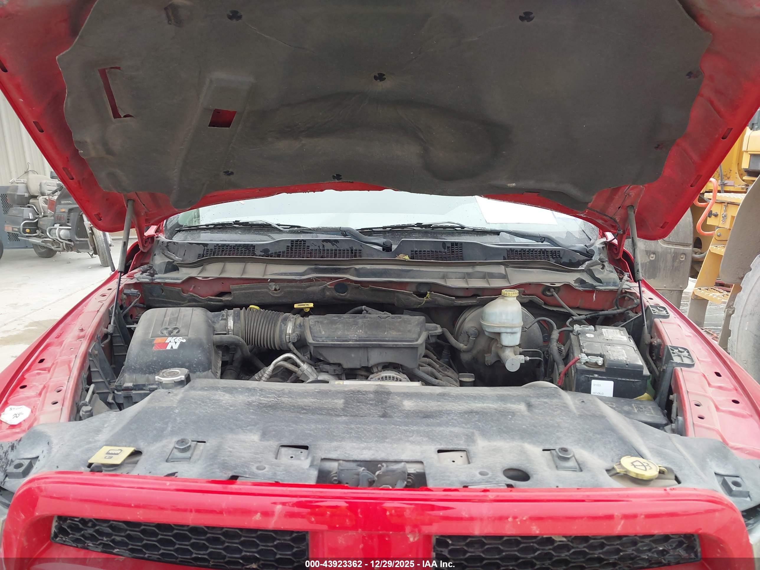 DODGE RAM image 10