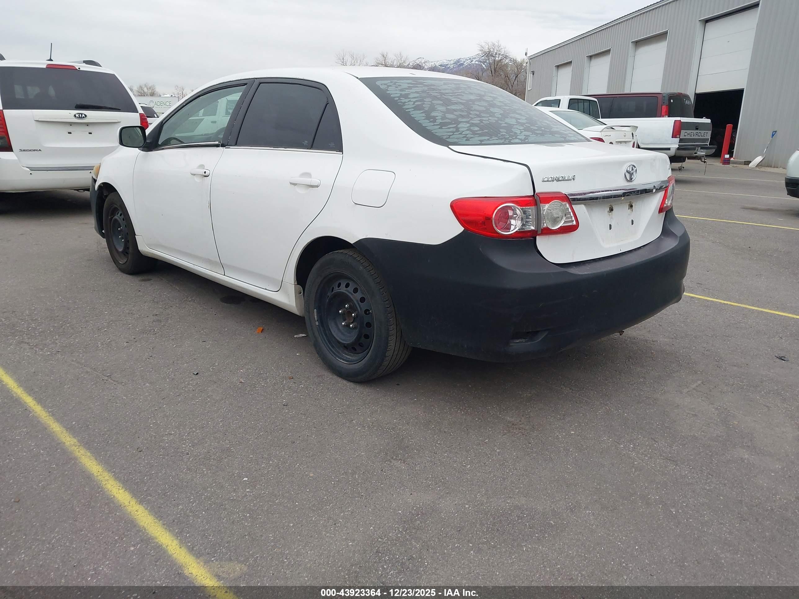 TOYOTA COROLLA image 3