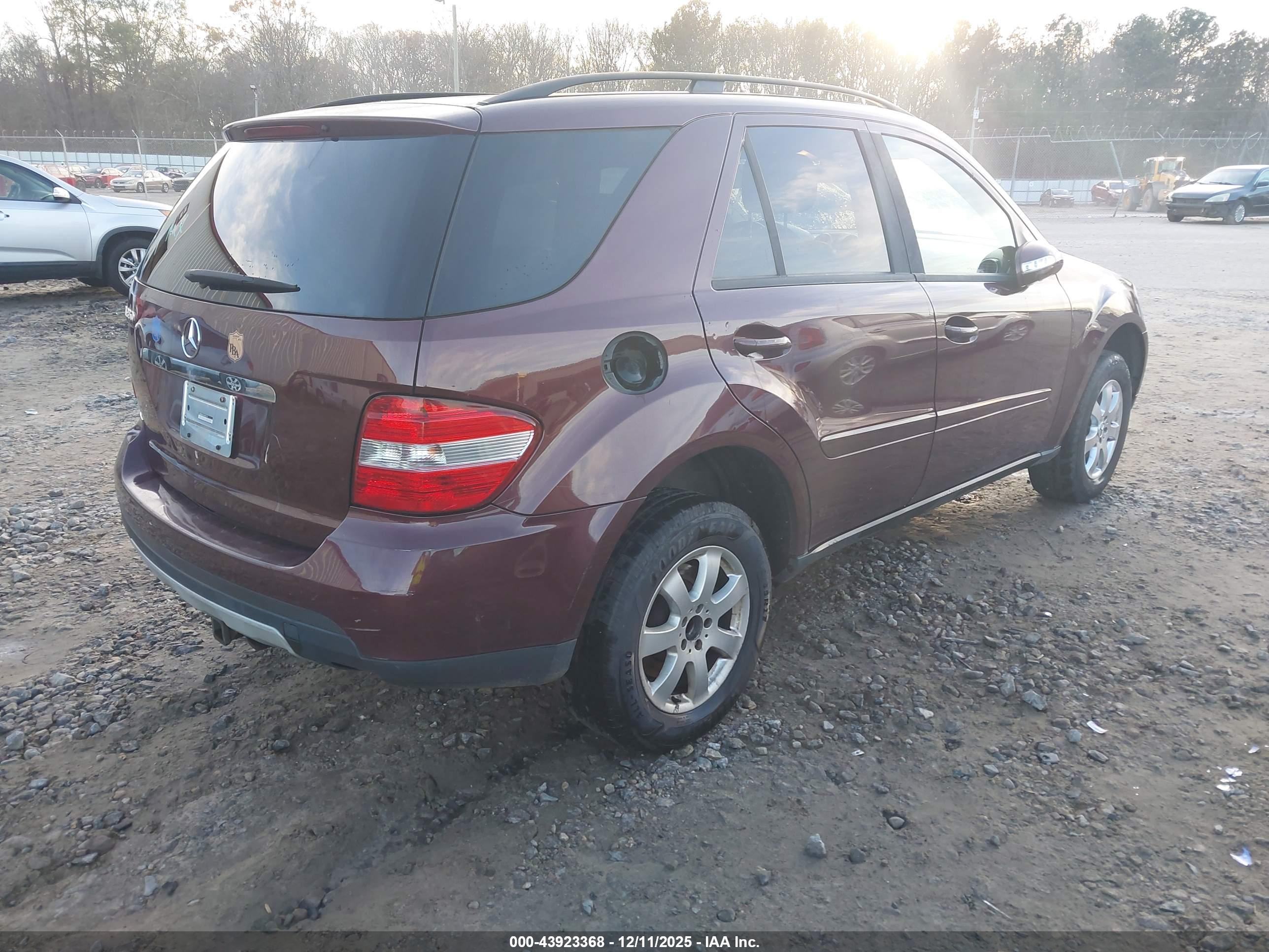MERCEDES-BENZ ML image 4