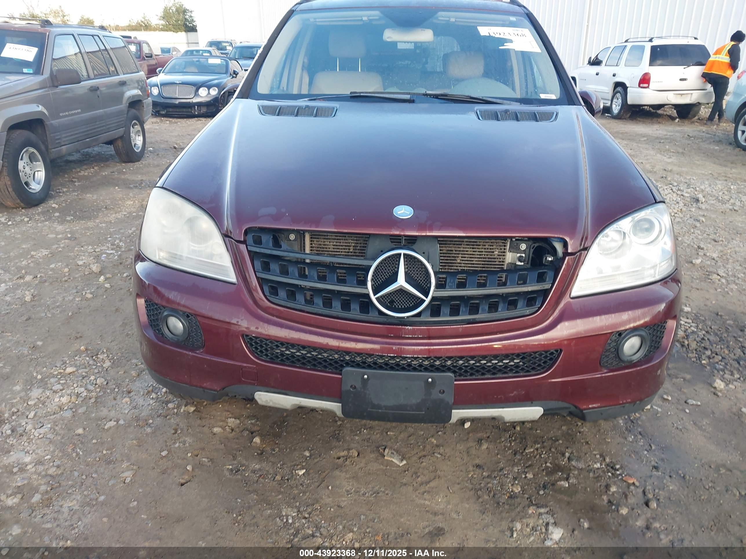 MERCEDES-BENZ ML image 6