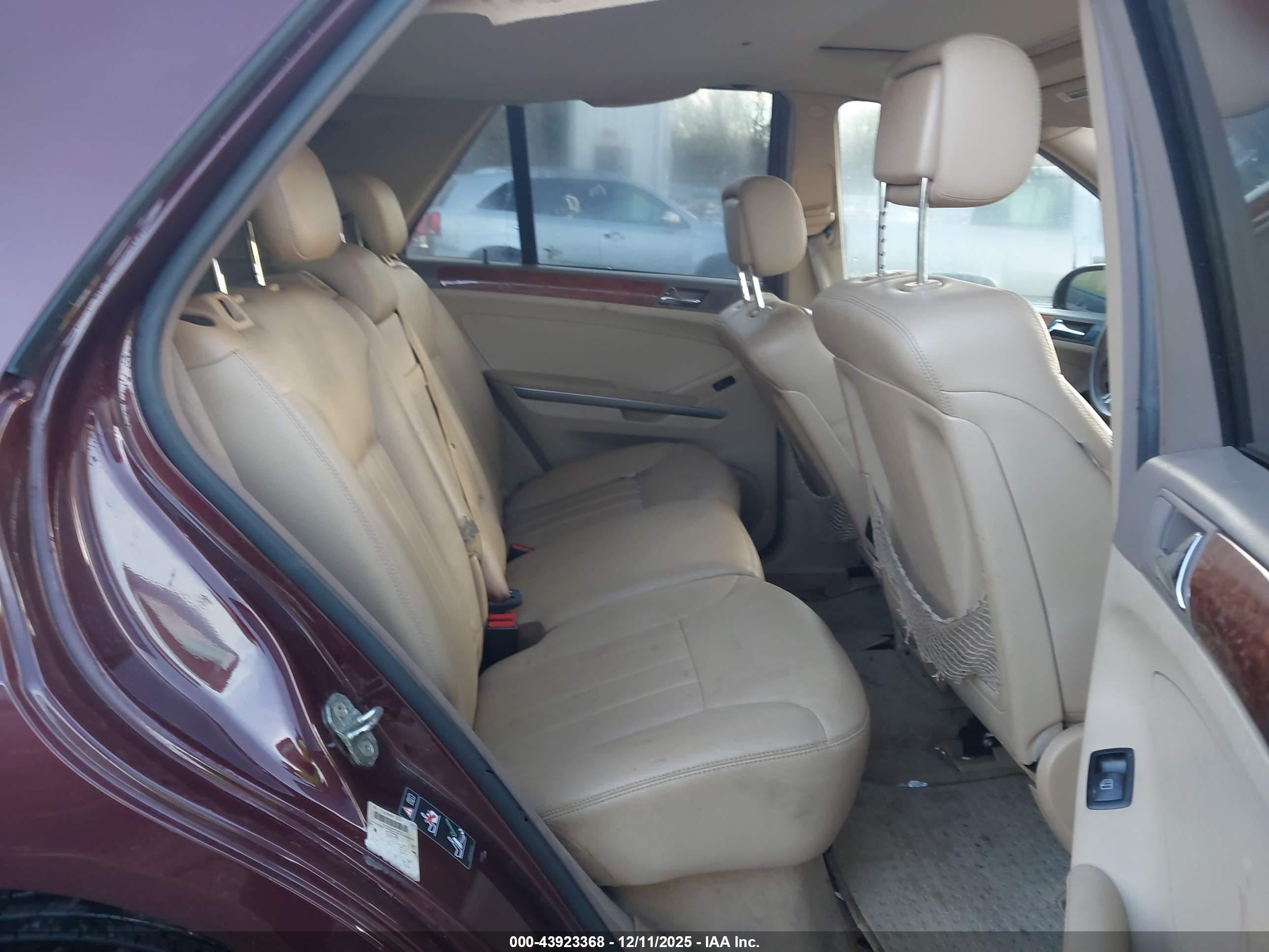 MERCEDES-BENZ ML image 8