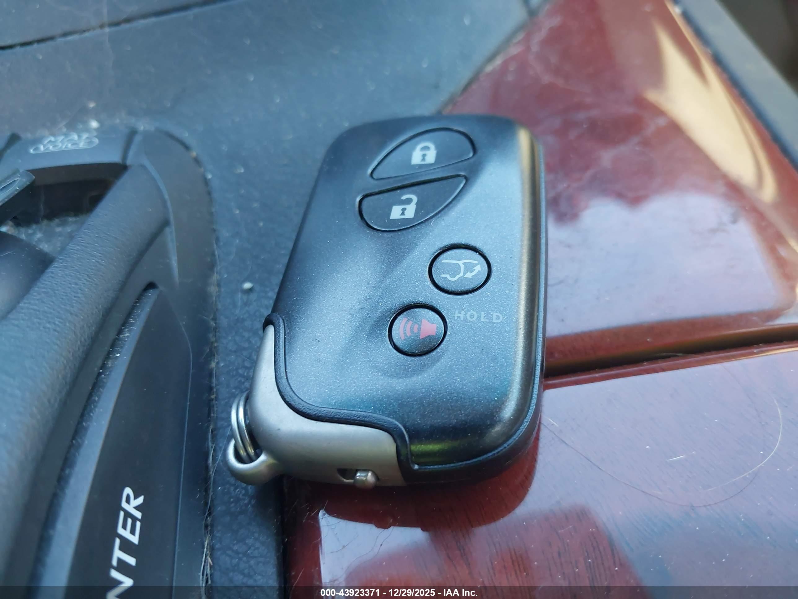 LEXUS RX image 11