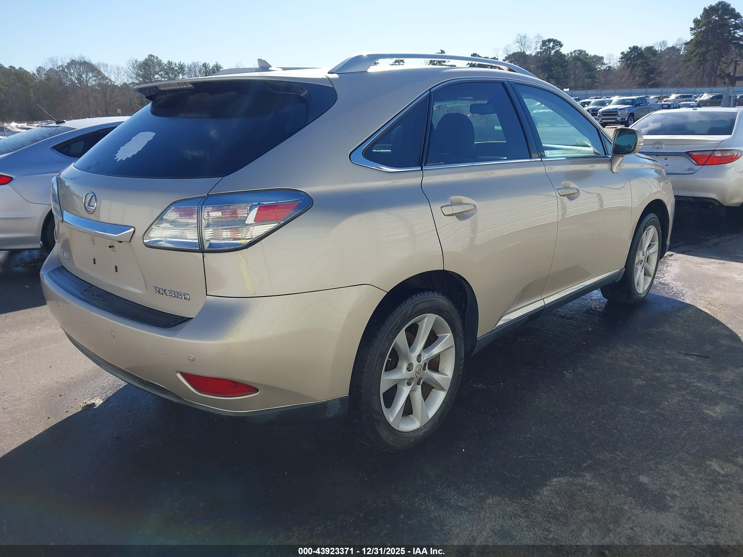 LEXUS RX image 4