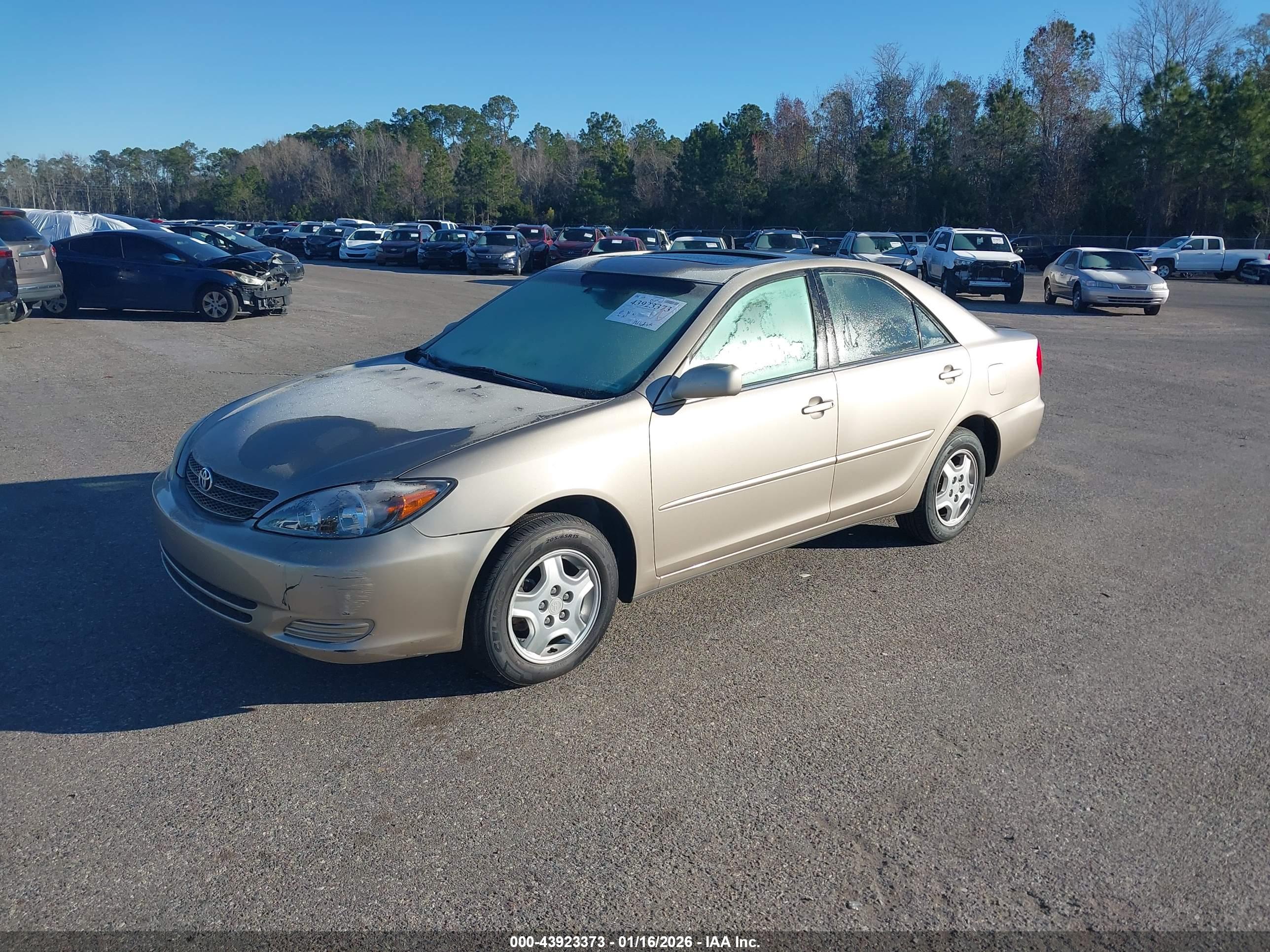 TOYOTA CAMRY image 2