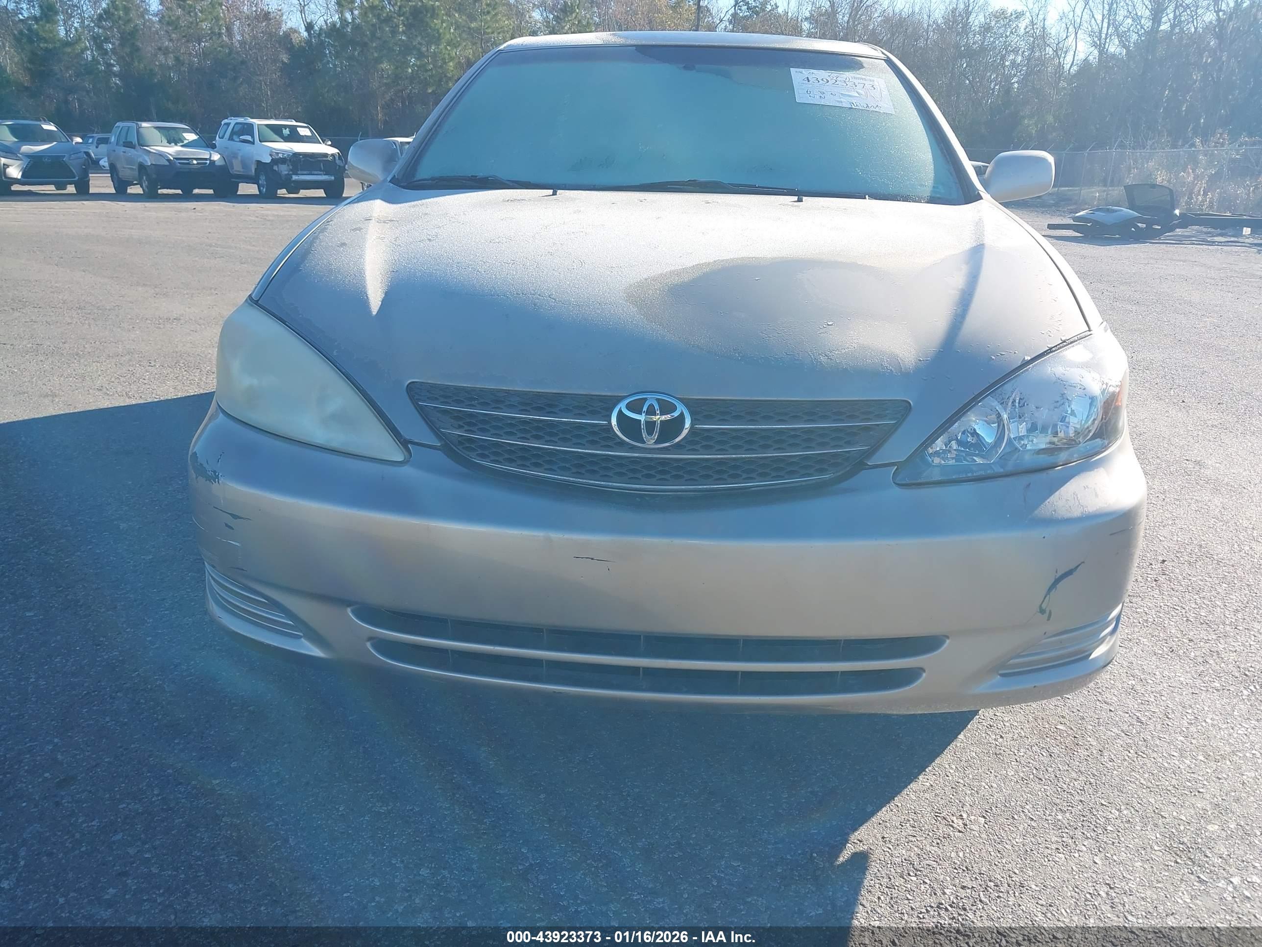TOYOTA CAMRY image 6