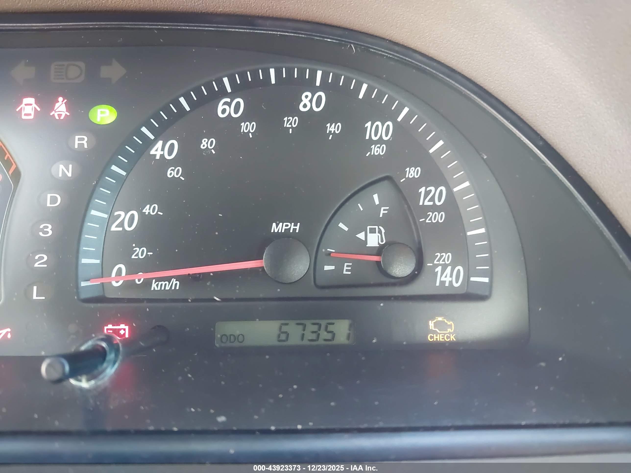 TOYOTA CAMRY image 7