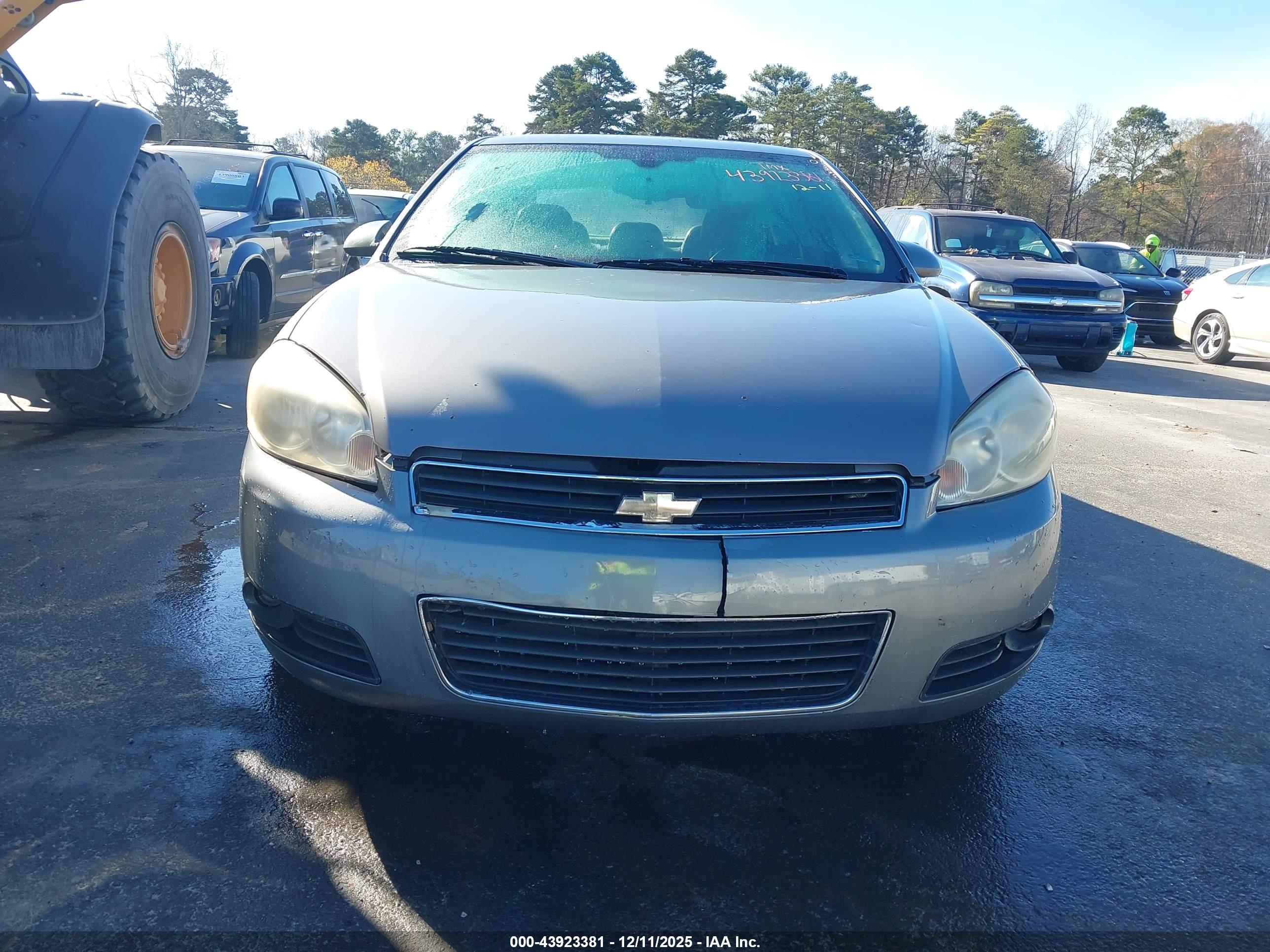 CHEVROLET IMPALA image 6
