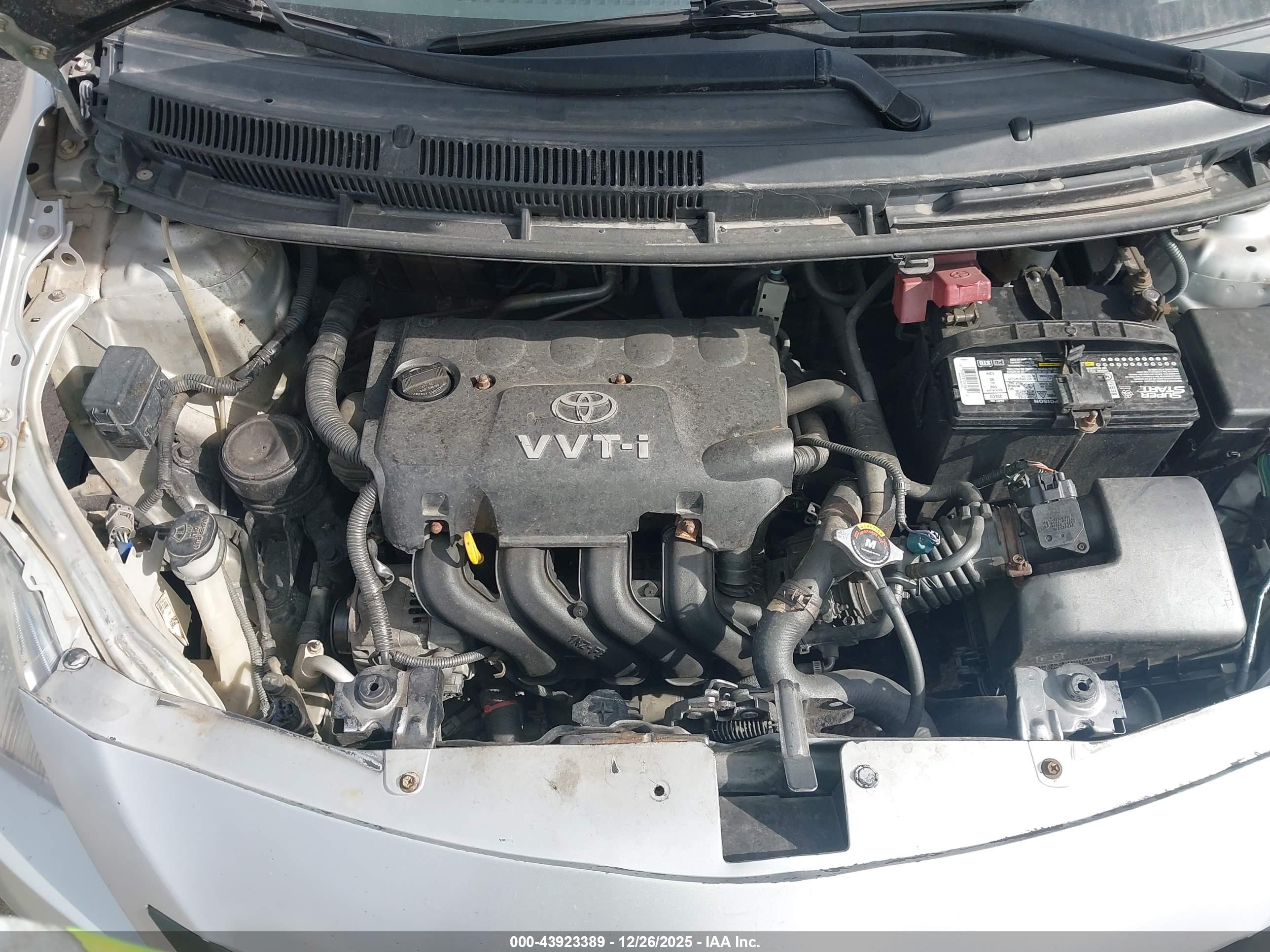 TOYOTA YARIS image 10