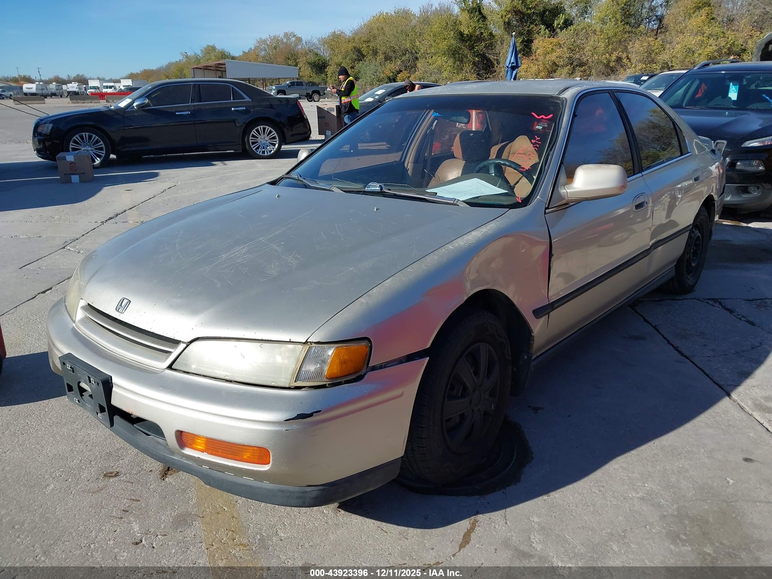 HONDA ACCORD image 2