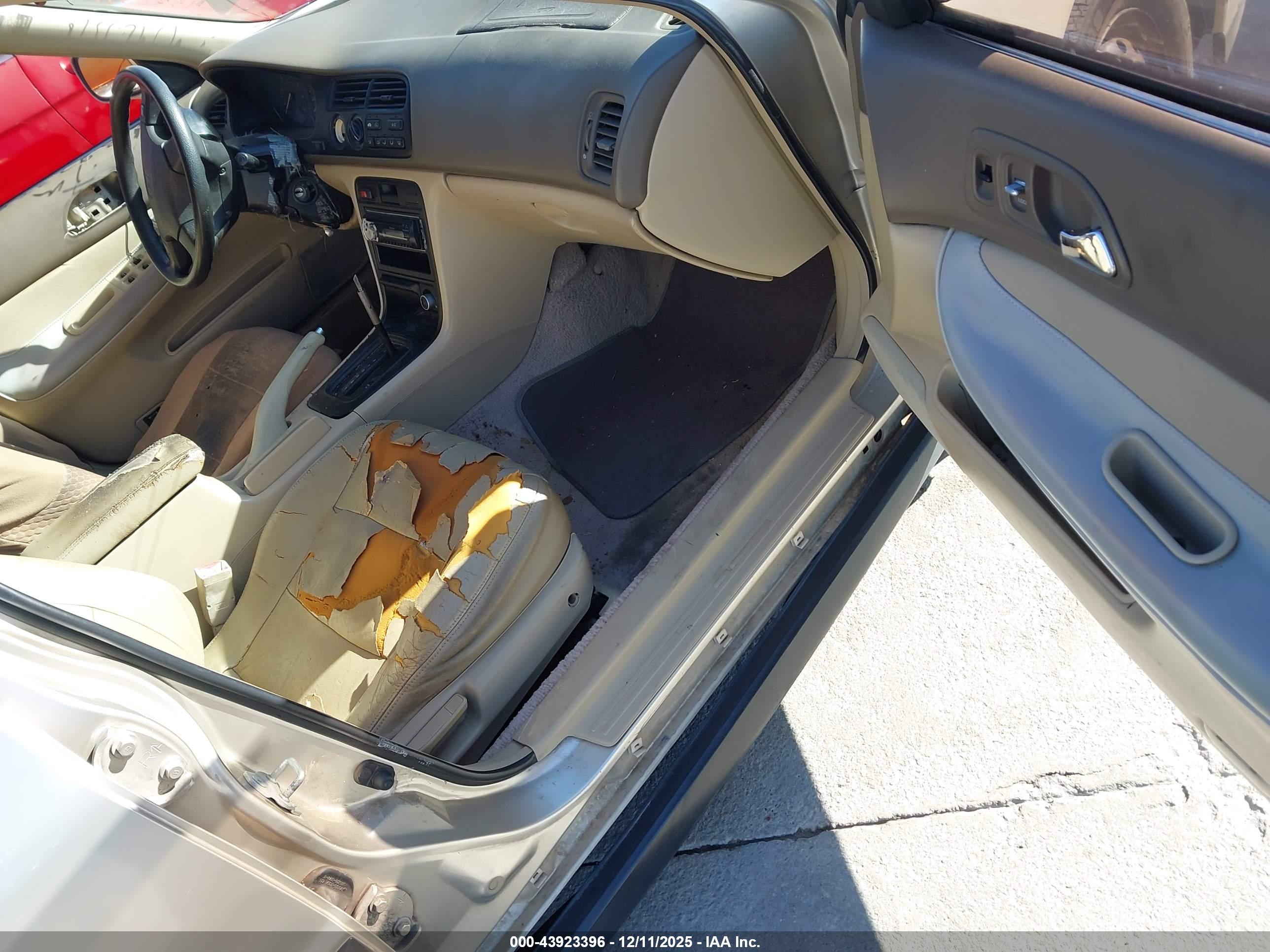HONDA ACCORD image 5