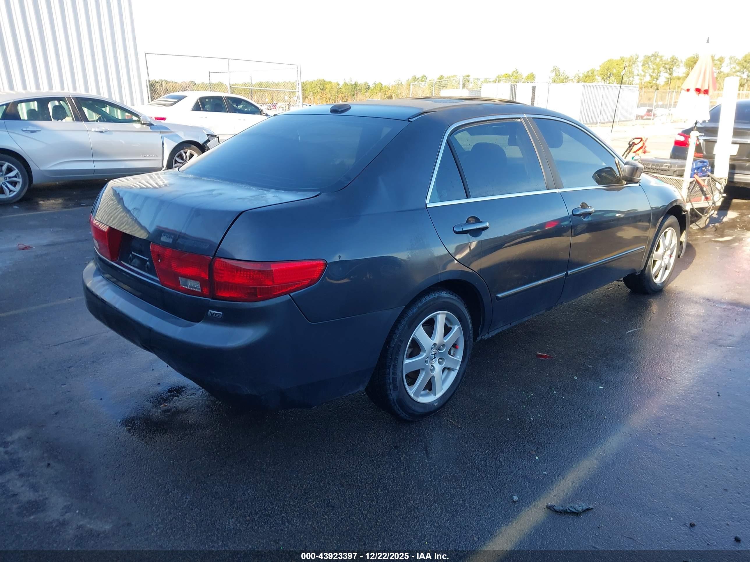 HONDA ACCORD image 4