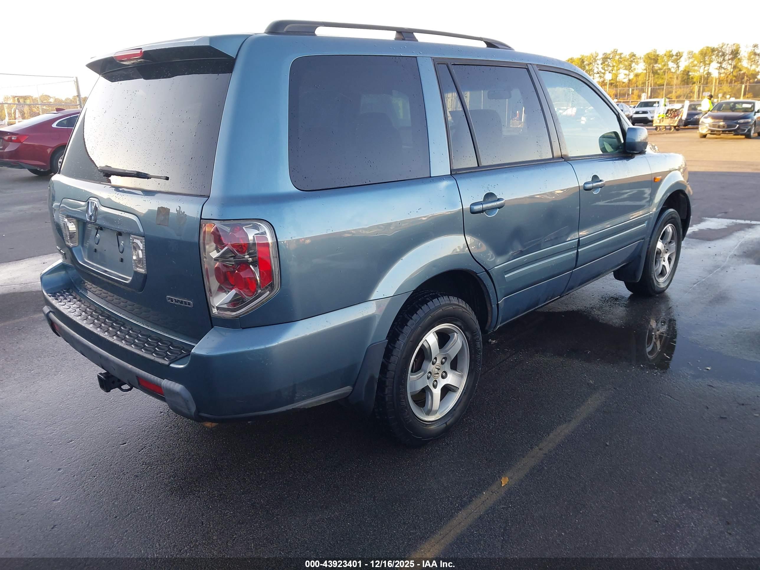 HONDA PILOT image 4