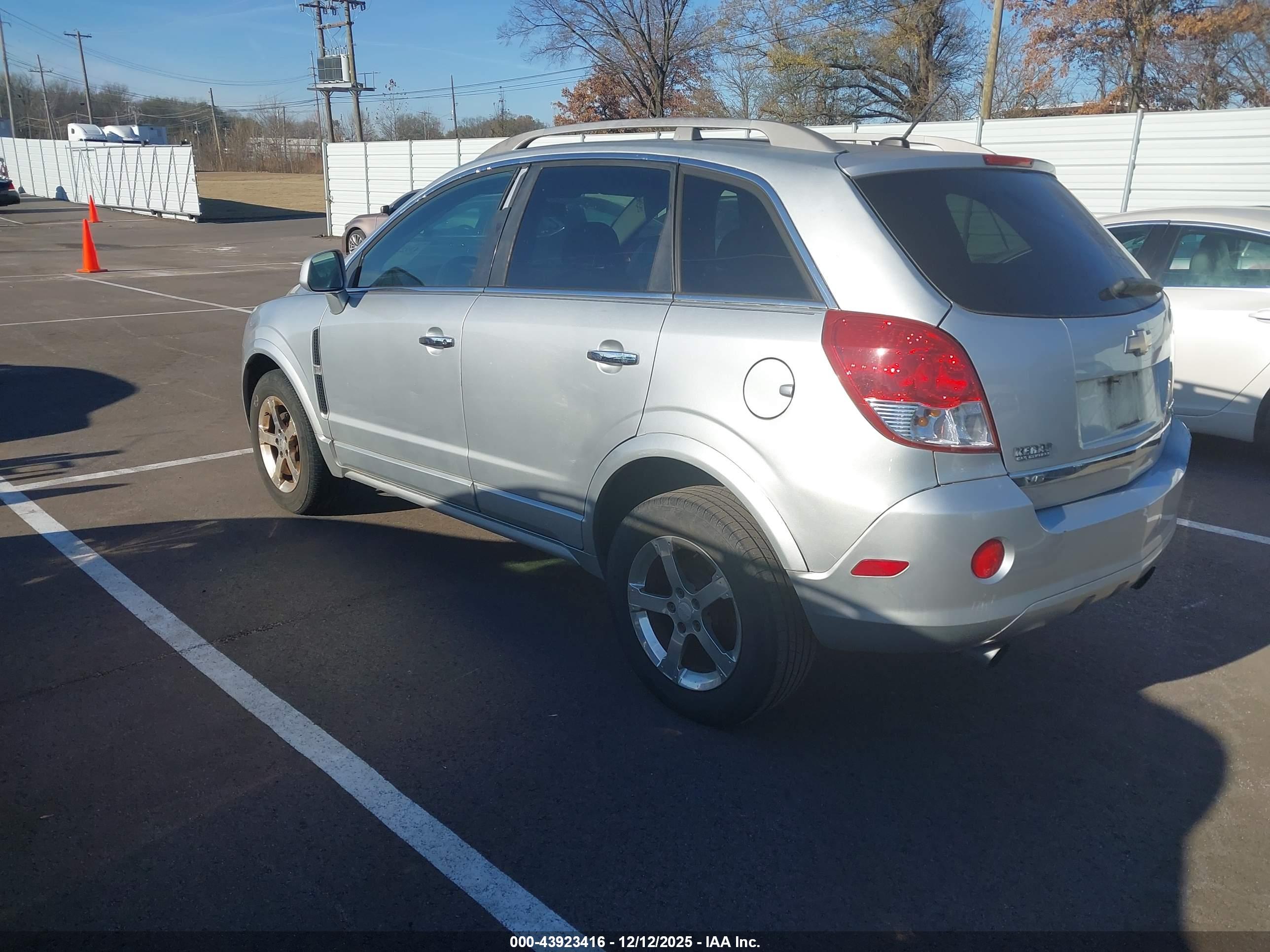 CHEVROLET CAPTIVA image 3