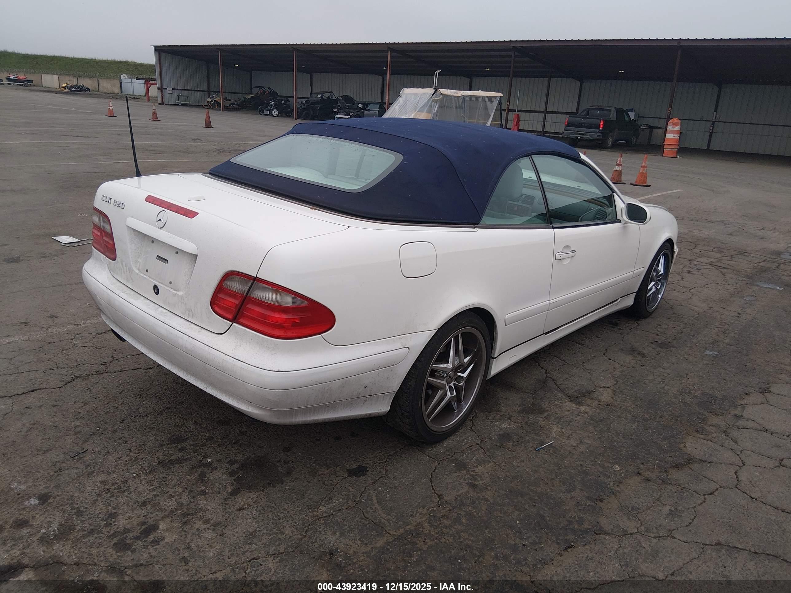 MERCEDES-BENZ CLK image 4