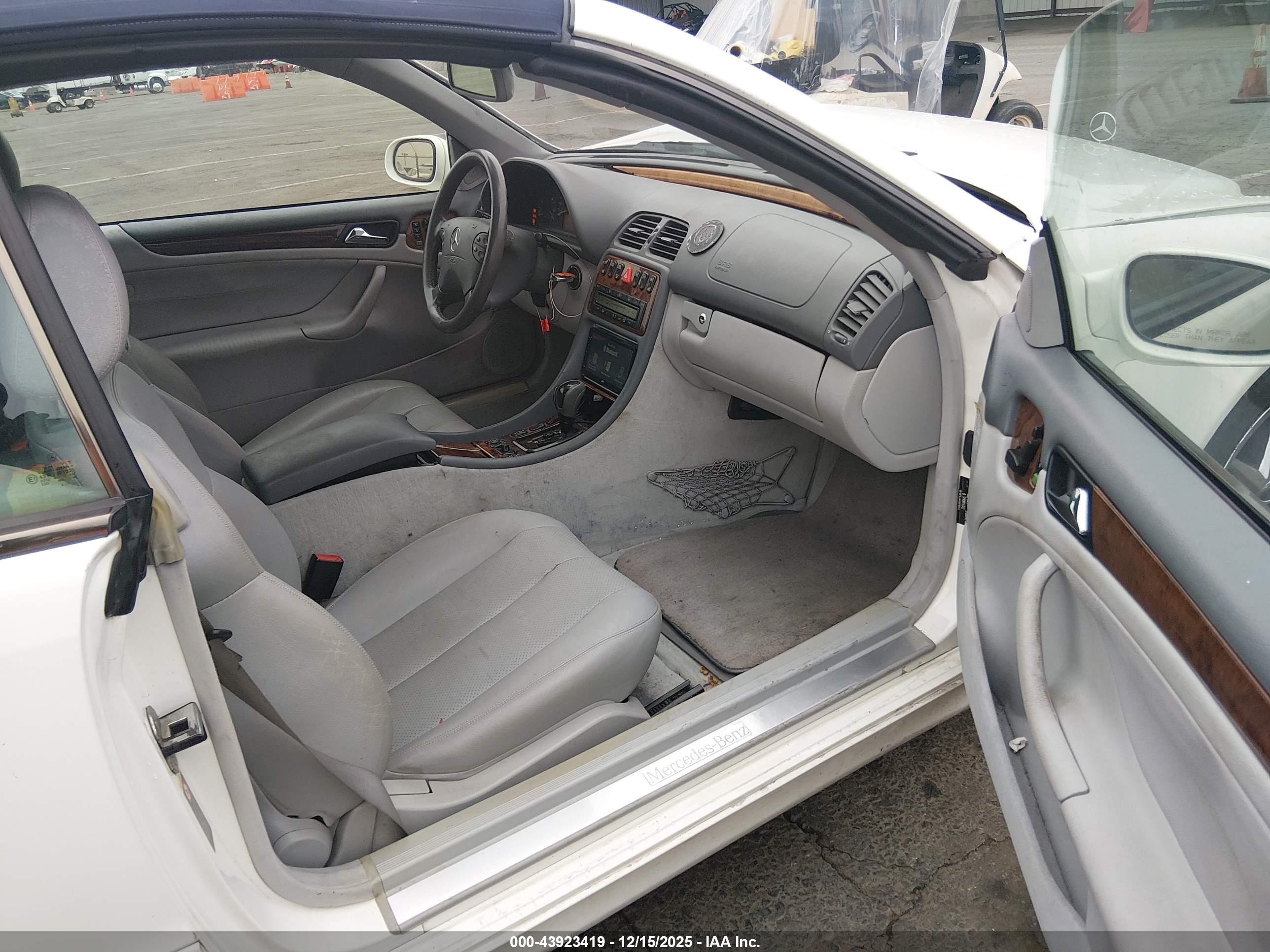 MERCEDES-BENZ CLK image 5