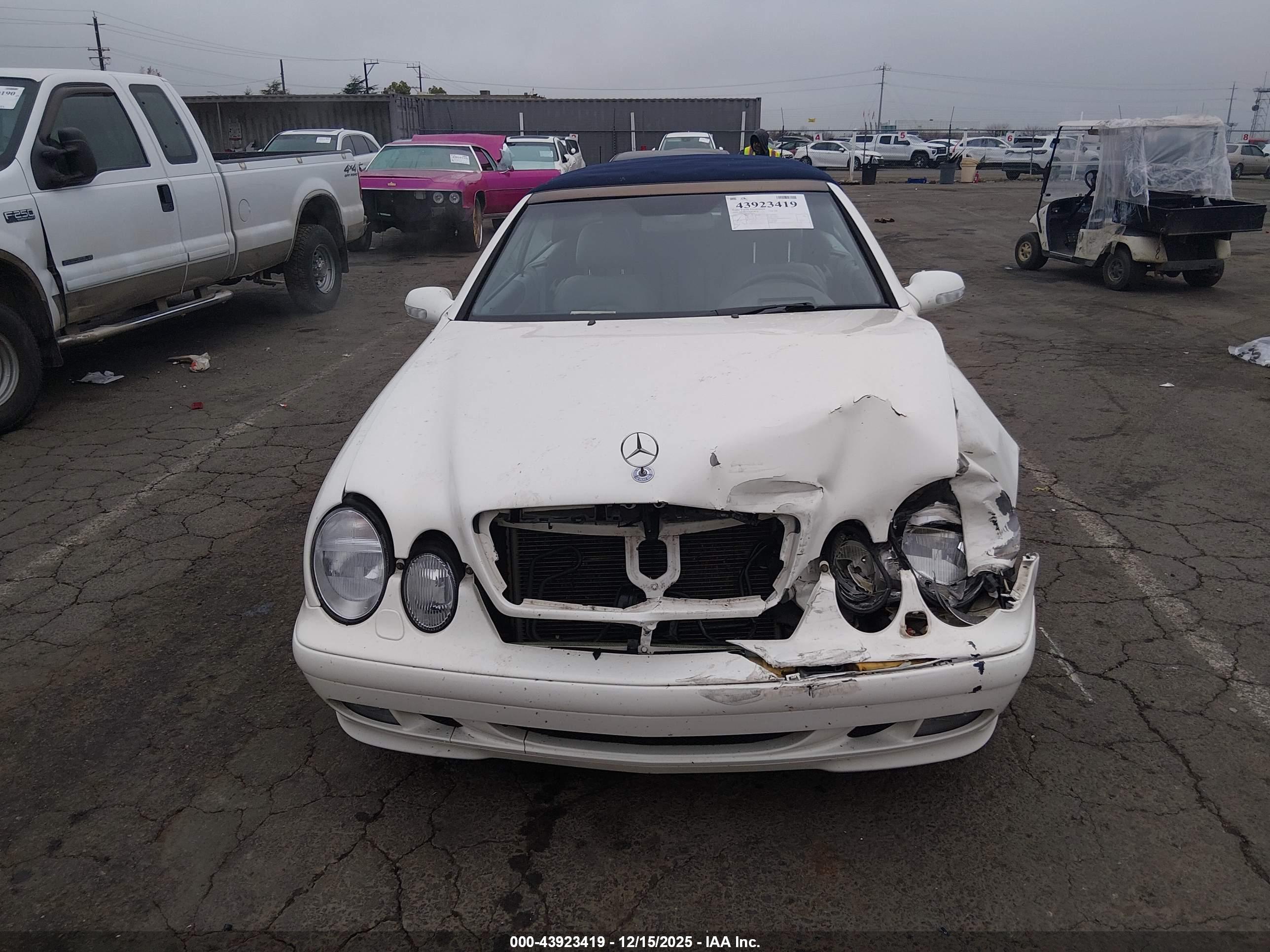 MERCEDES-BENZ CLK image 6