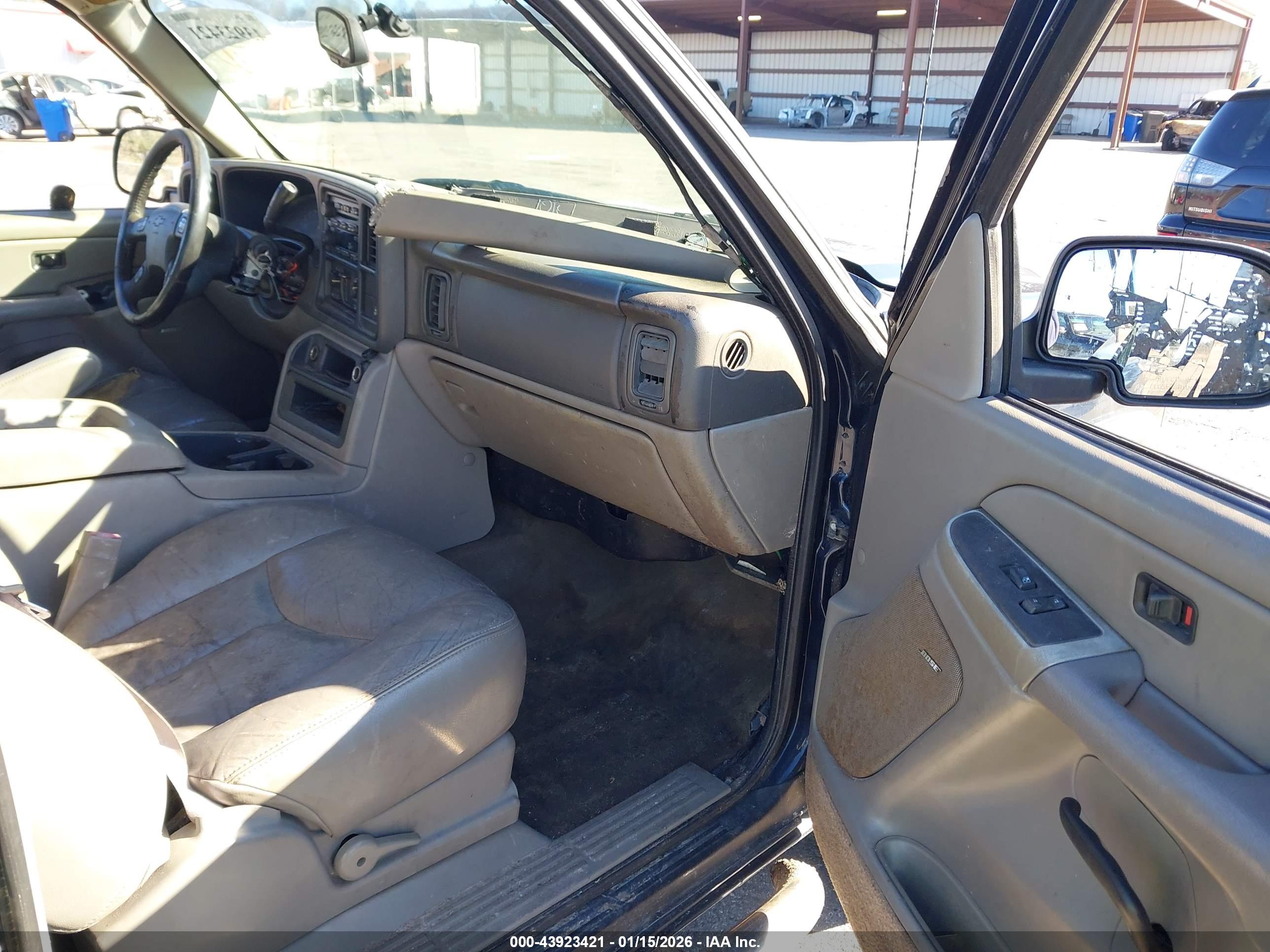 CHEVROLET AVALANCHE image 5