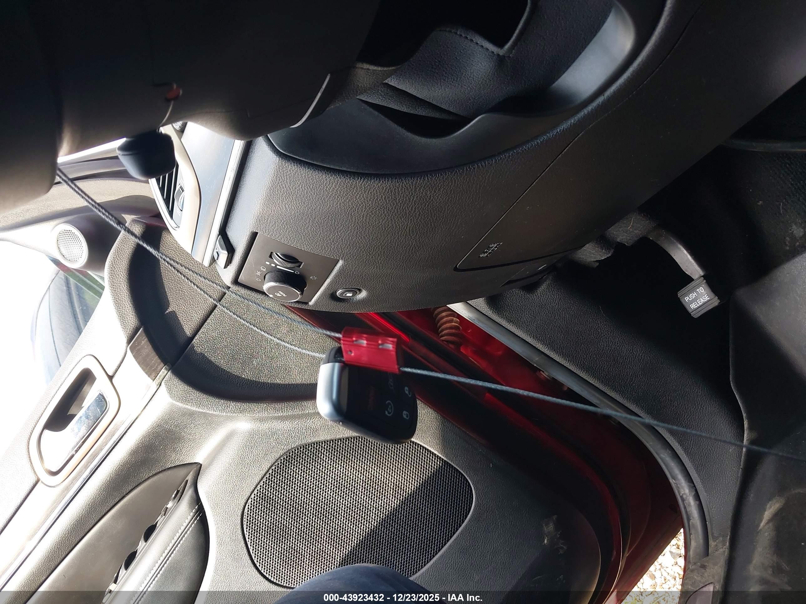 JEEP GRAND image 11