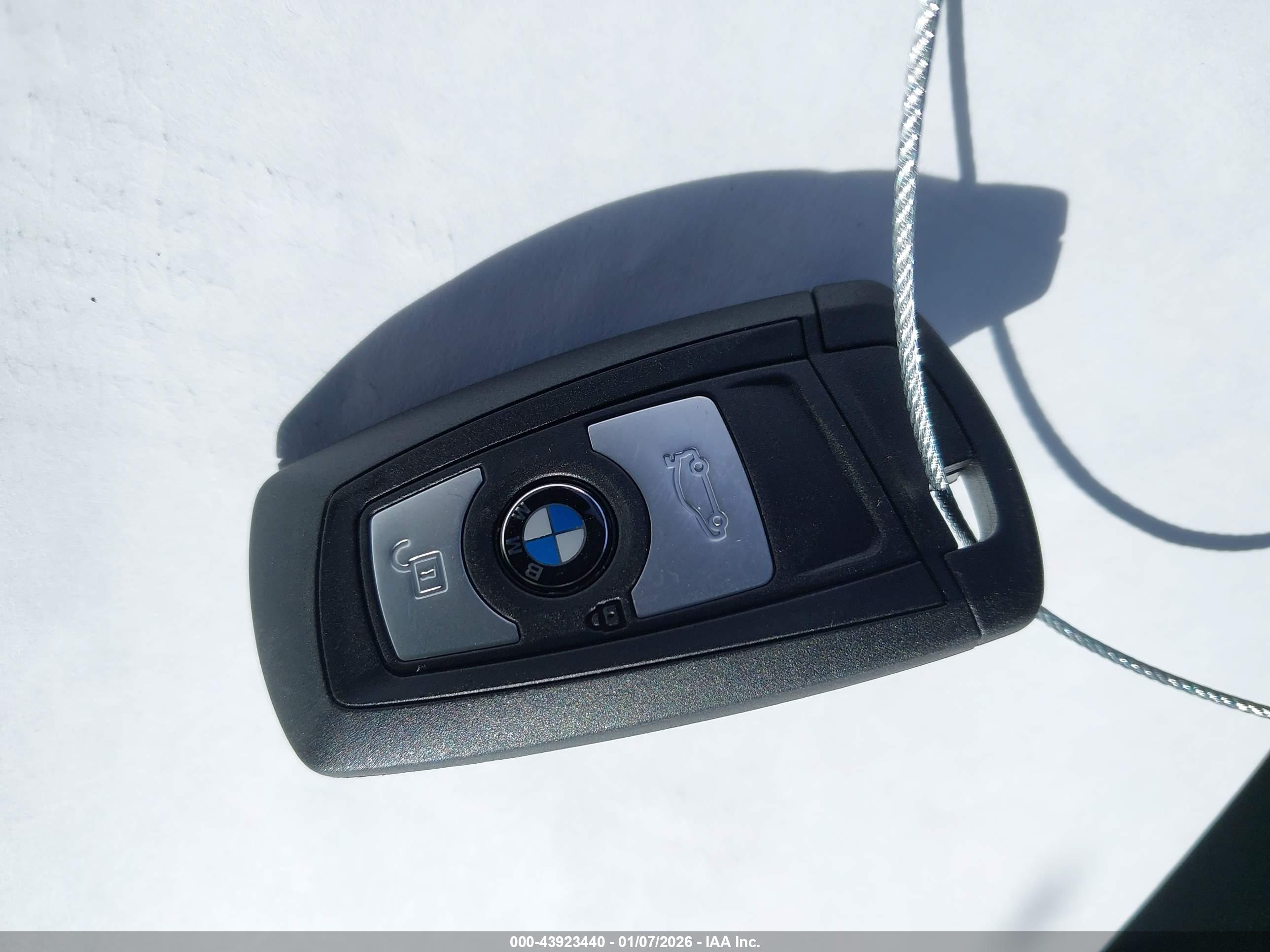 BMW 328I image 11