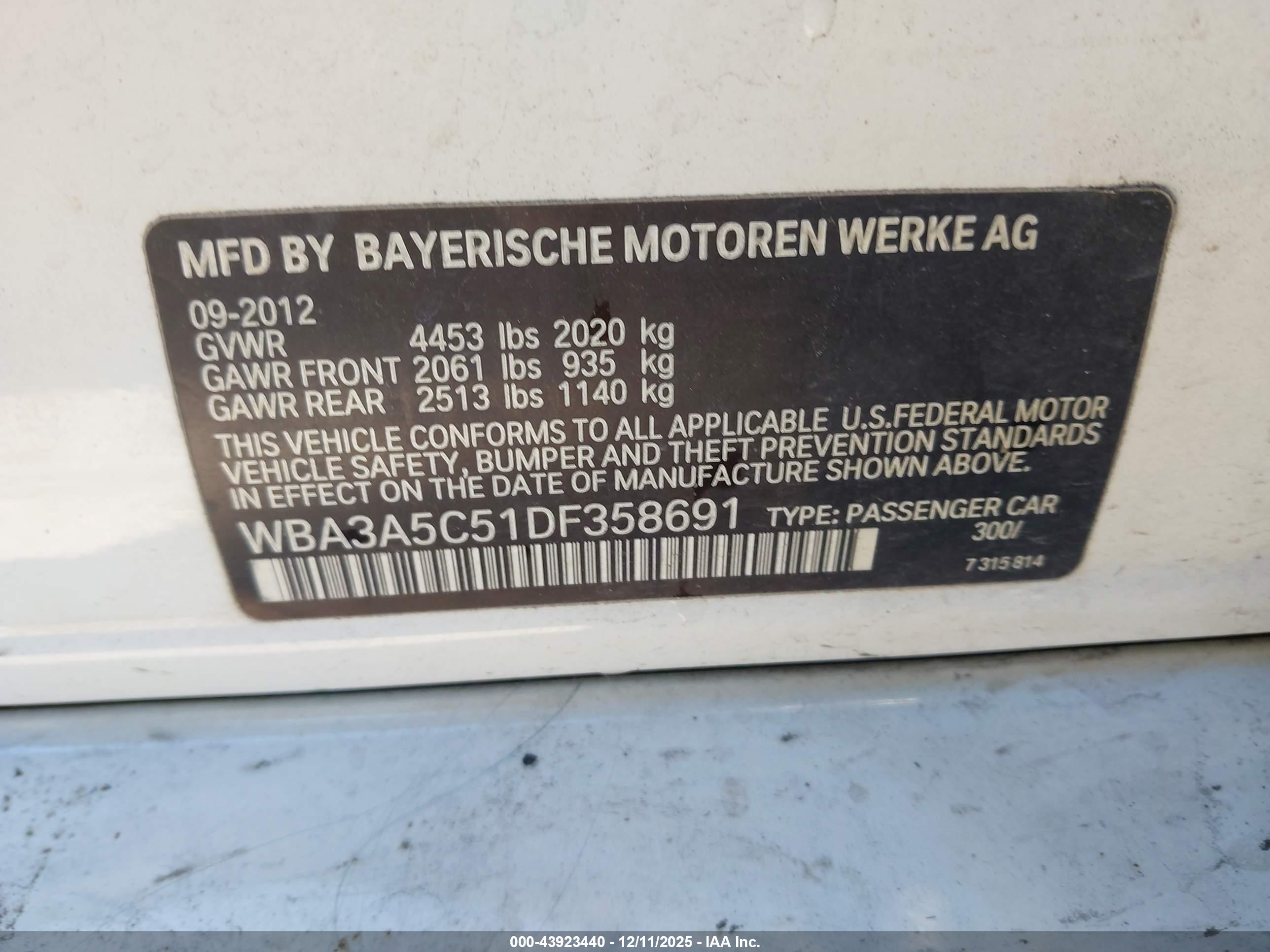 BMW 328I image 9