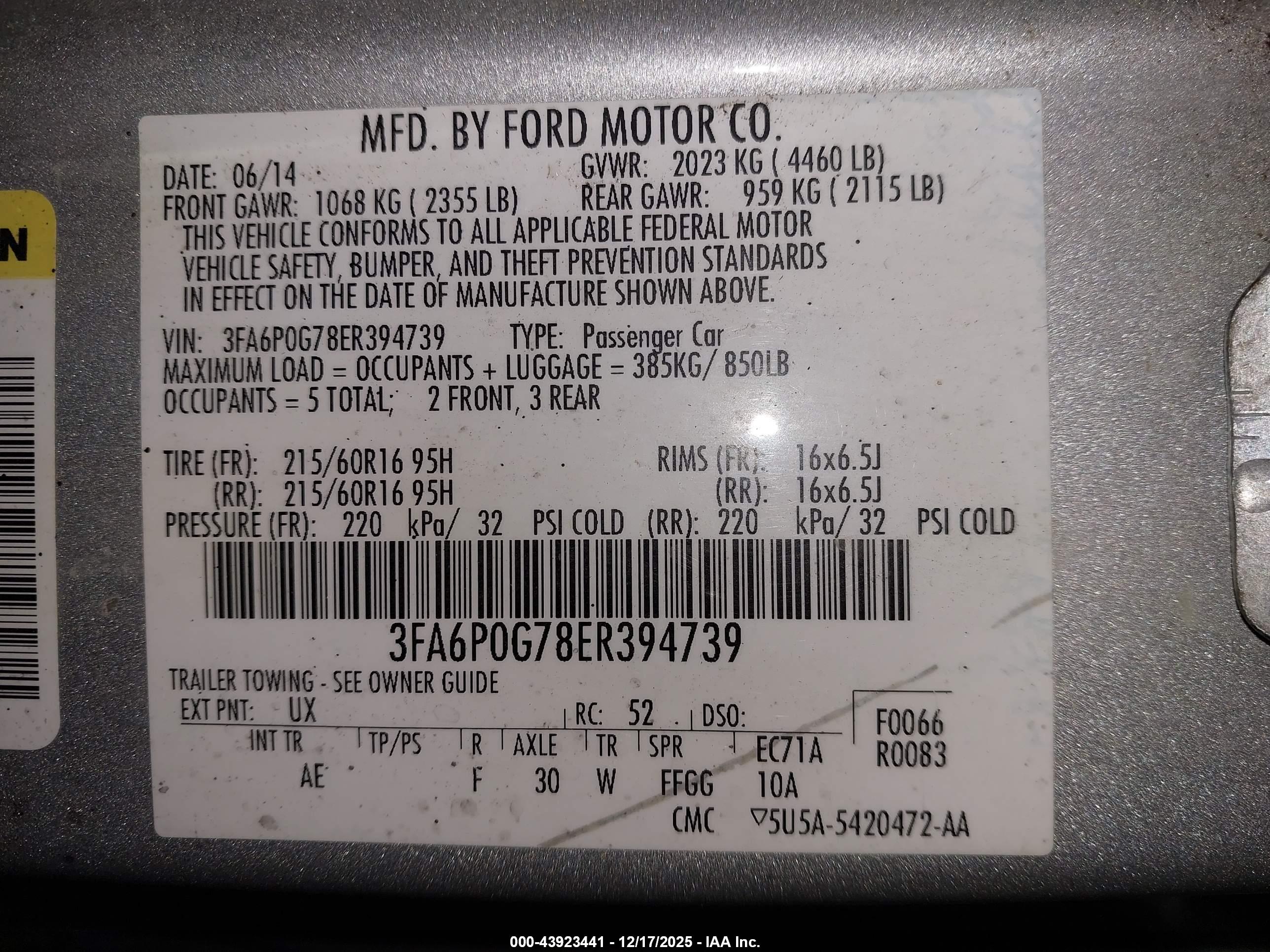 FORD FUSION image 9