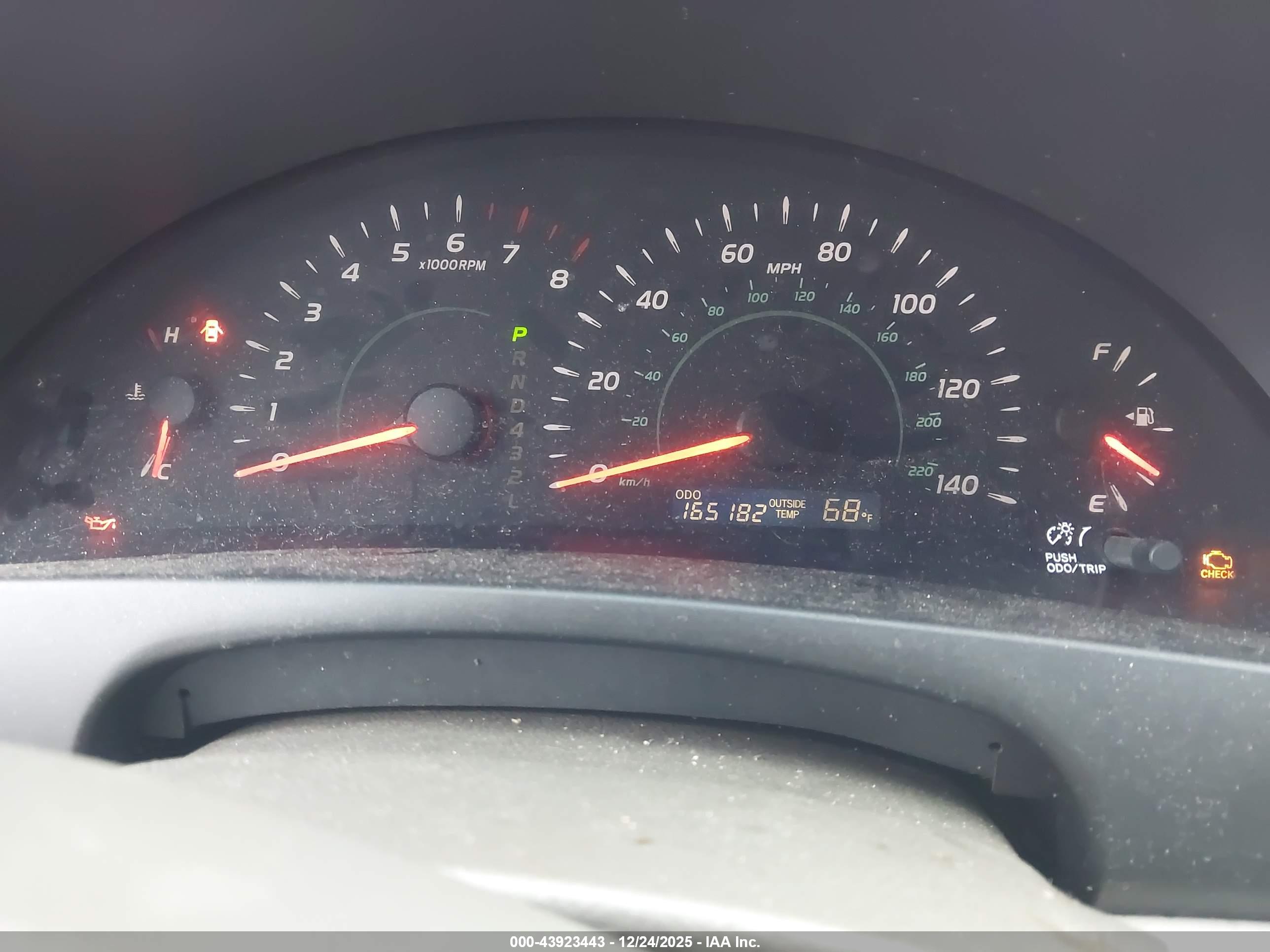 TOYOTA CAMRY image 7