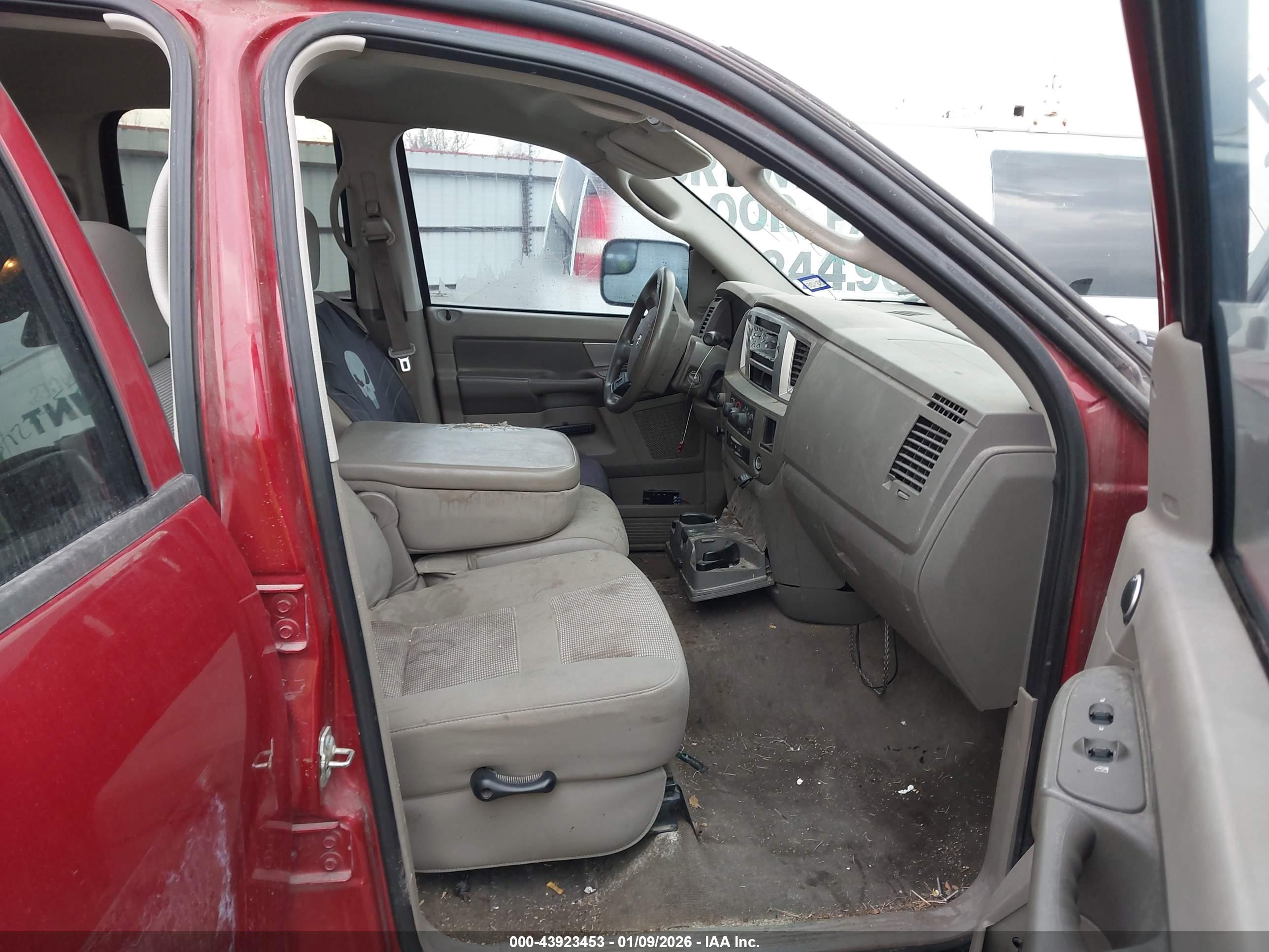 DODGE RAM image 5