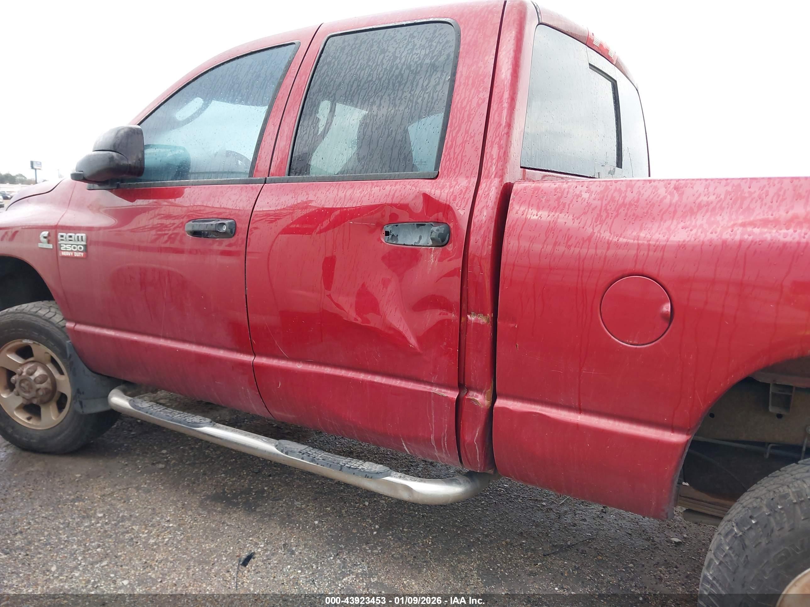 DODGE RAM image 6
