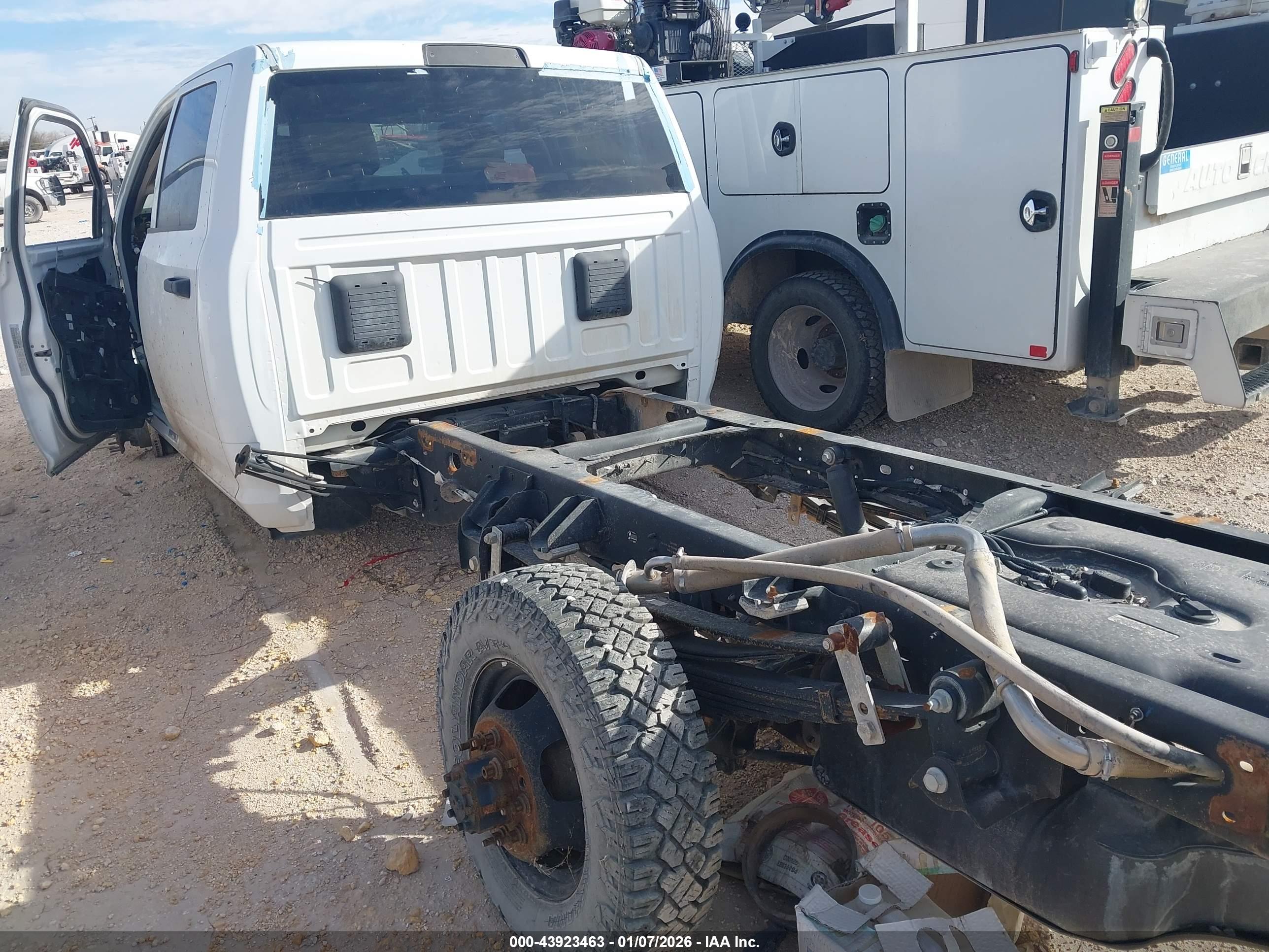 RAM 3500 image 3