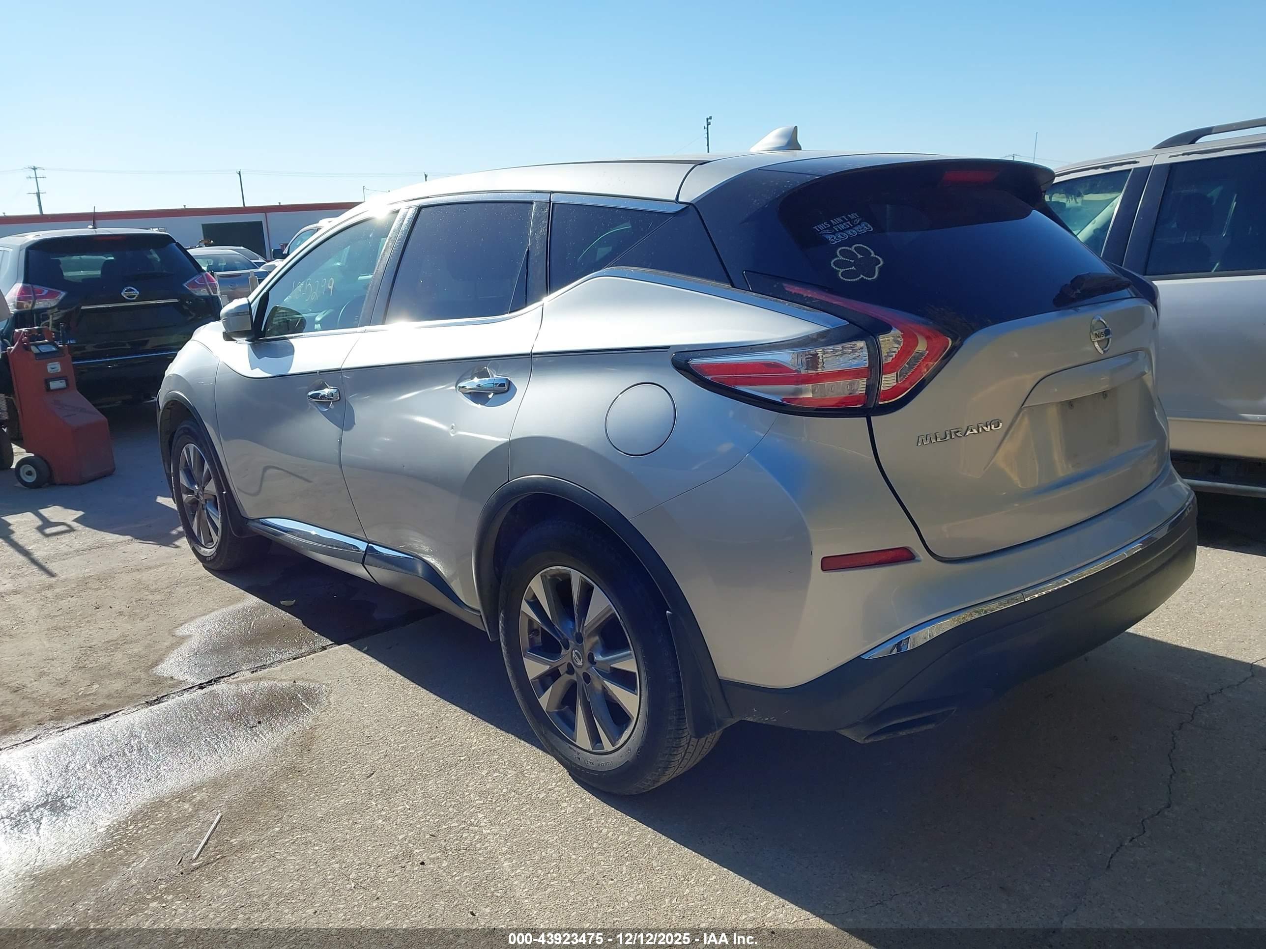 NISSAN MURANO image 3