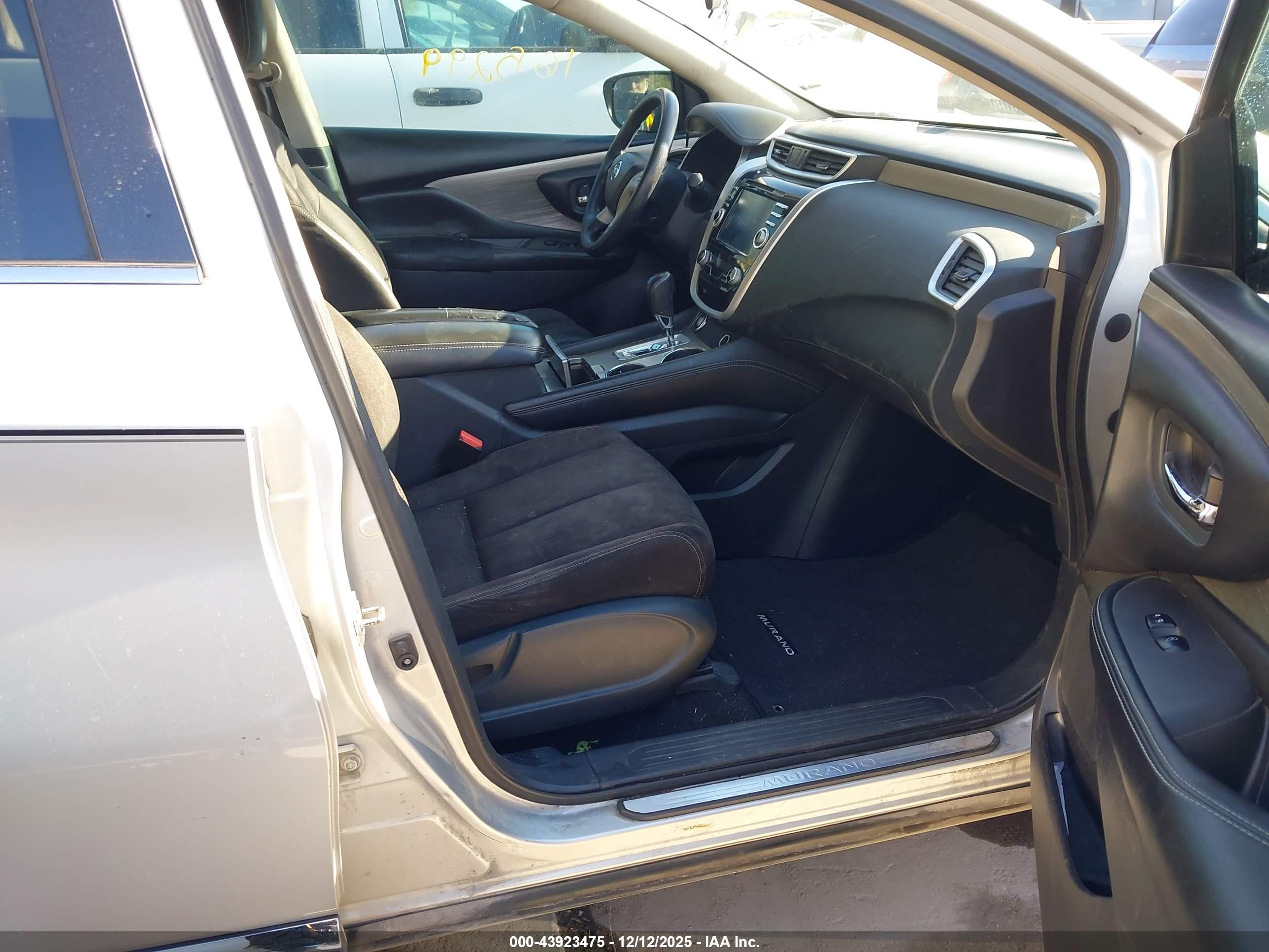 NISSAN MURANO image 5