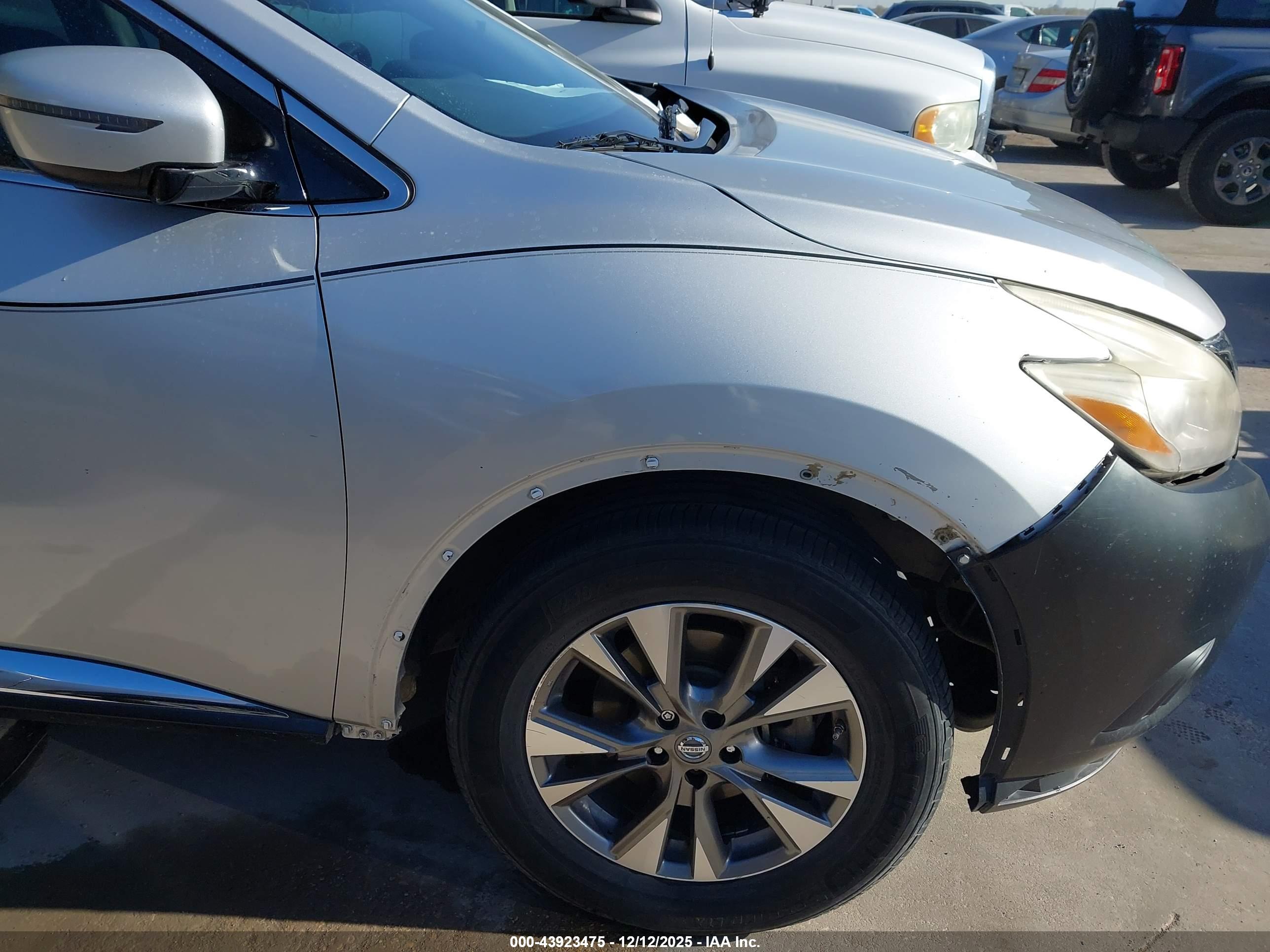NISSAN MURANO image 6