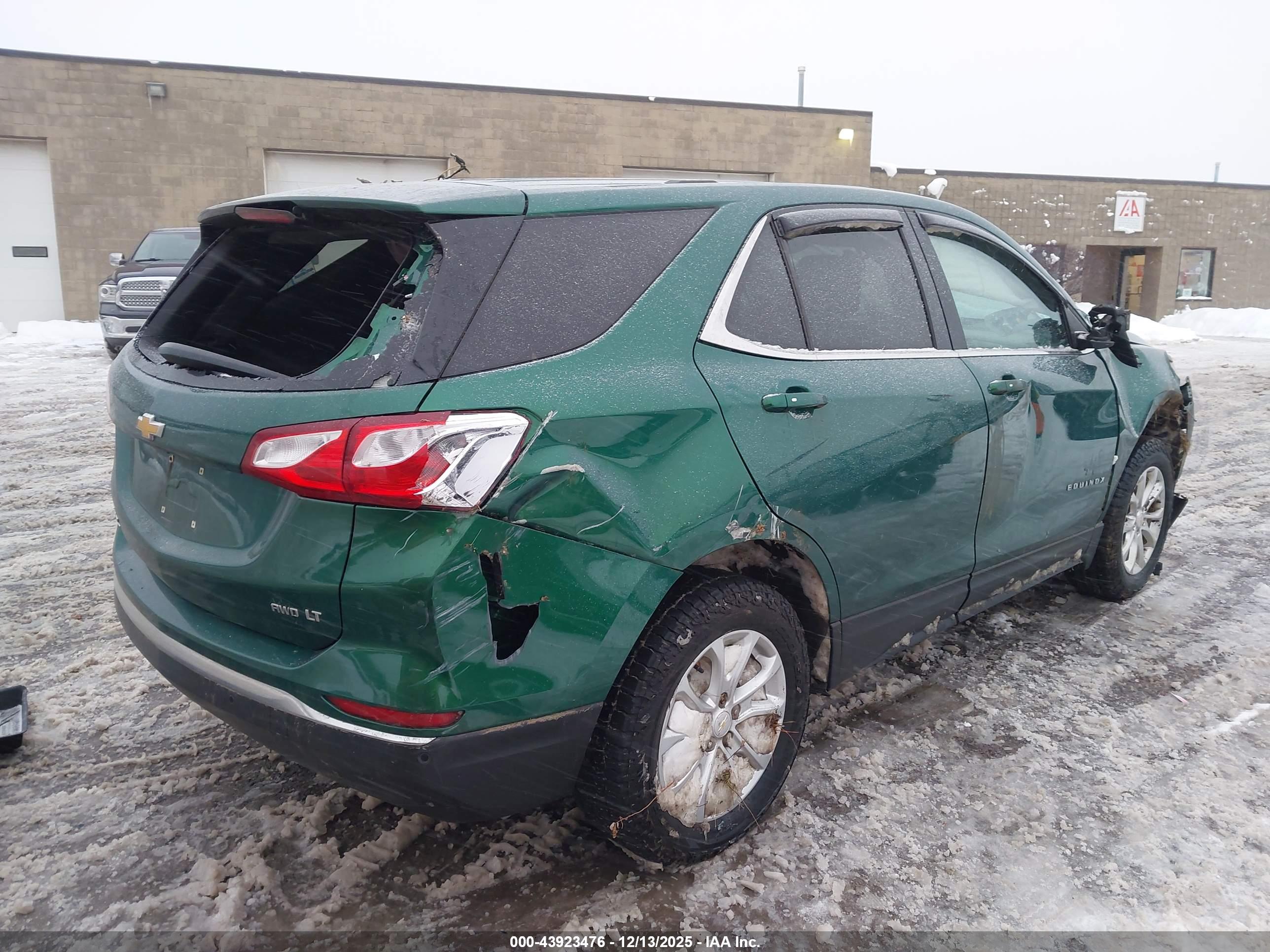 CHEVROLET EQUINOX image 4
