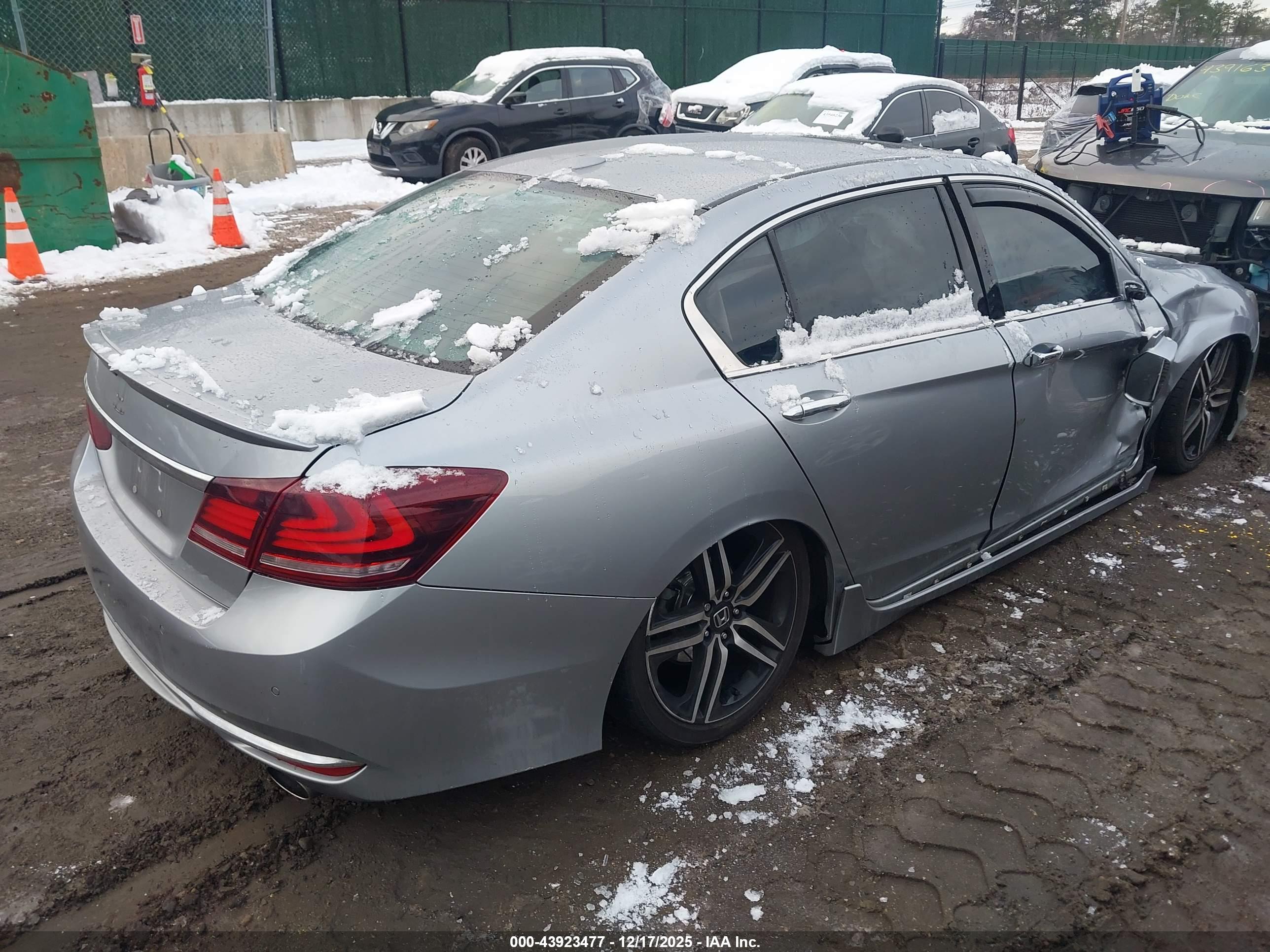 HONDA ACCORD image 4