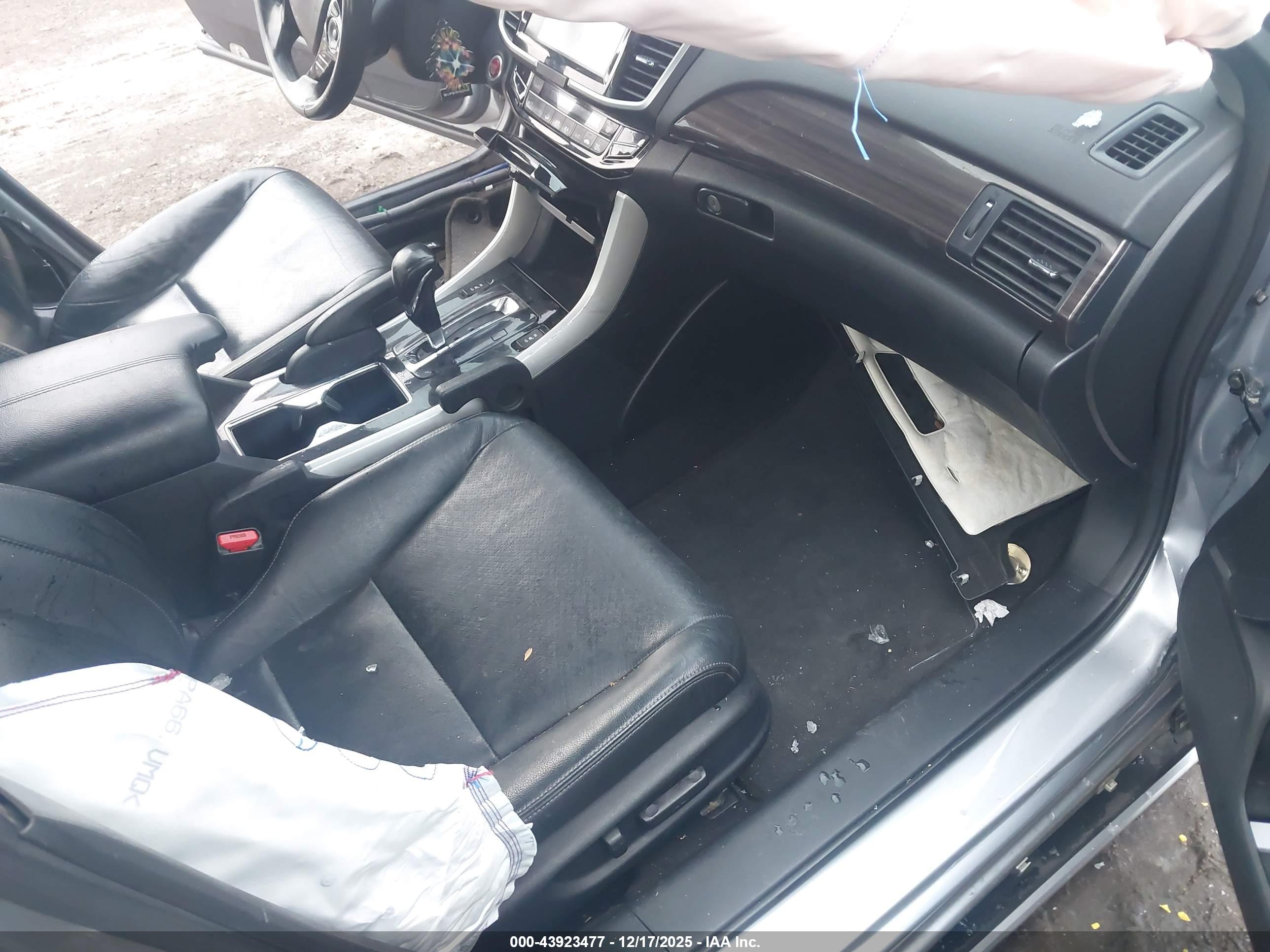 HONDA ACCORD image 5