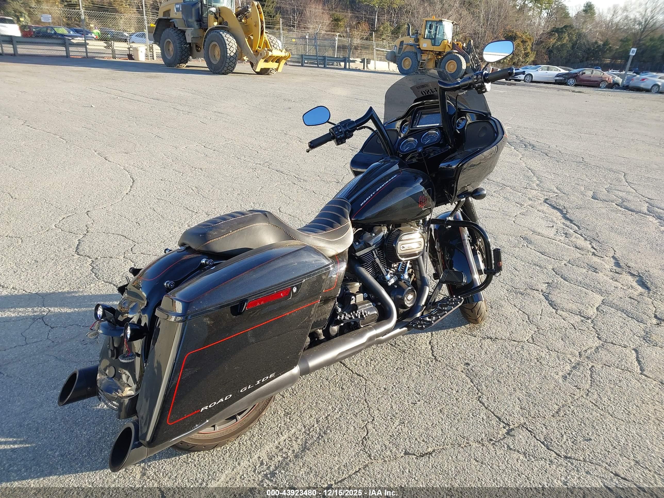 HARLEY-DAVIDSON FLTRXS image 4