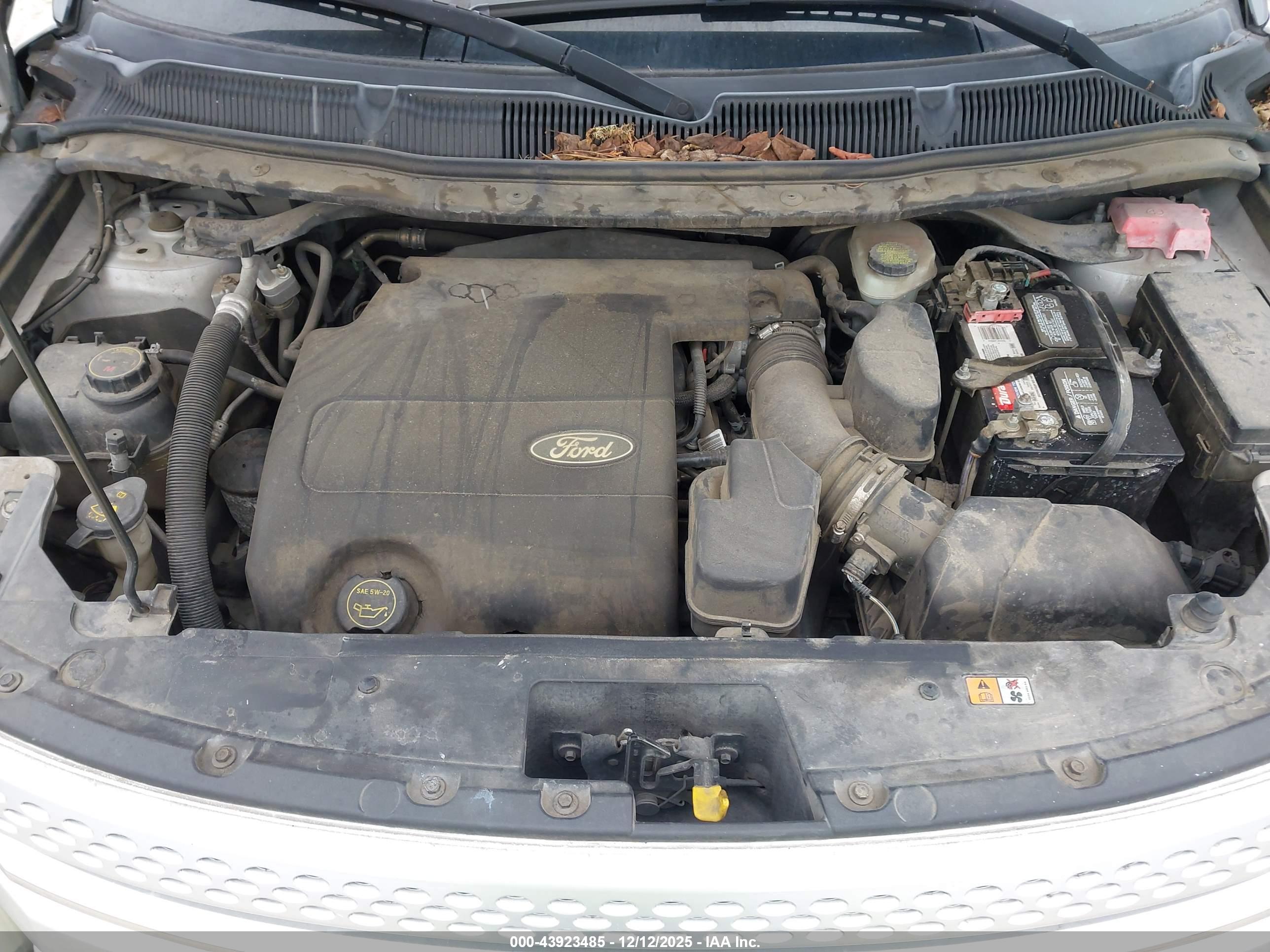 FORD EXPLORER image 10
