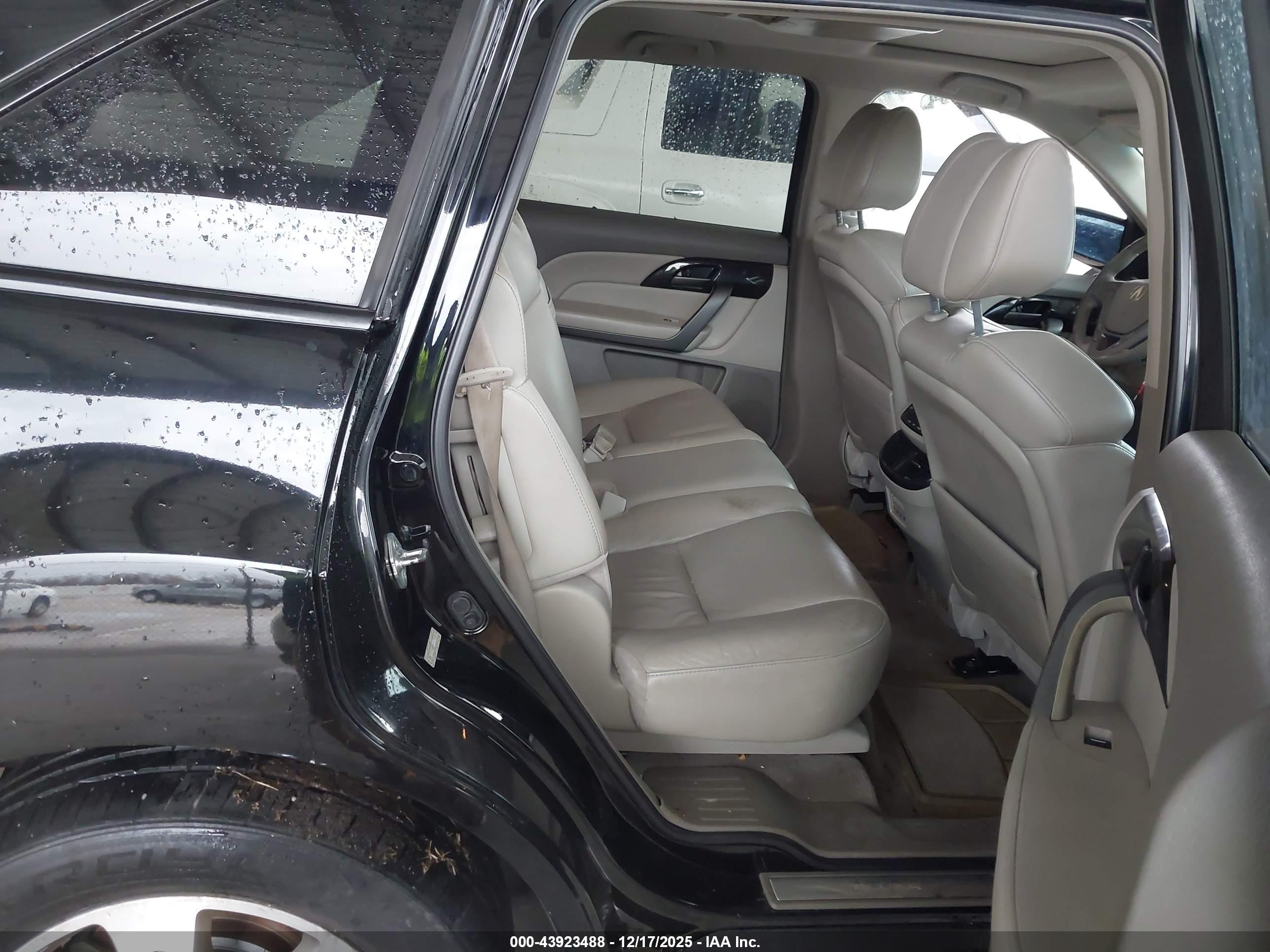 ACURA MDX image 8