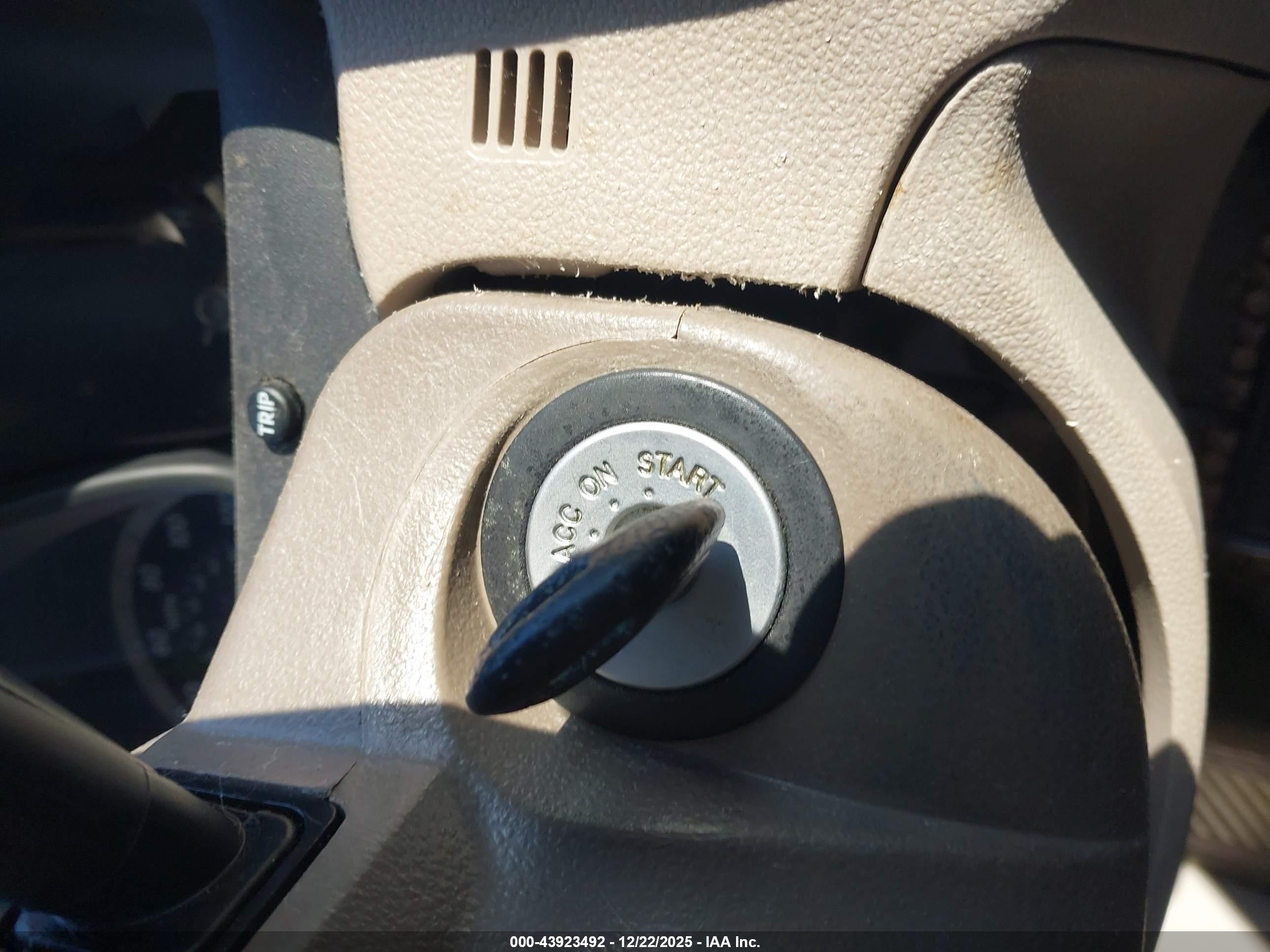 KIA SPORTAGE image 11